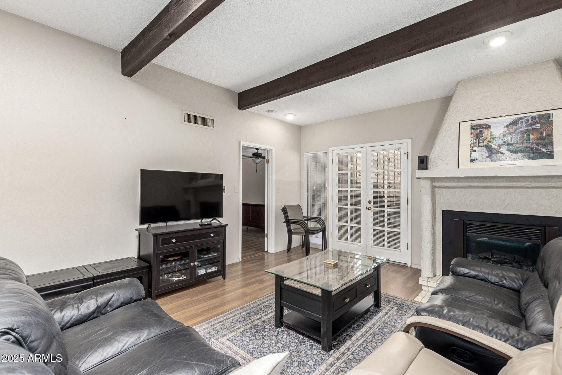 1217 N MILLER Road, 32