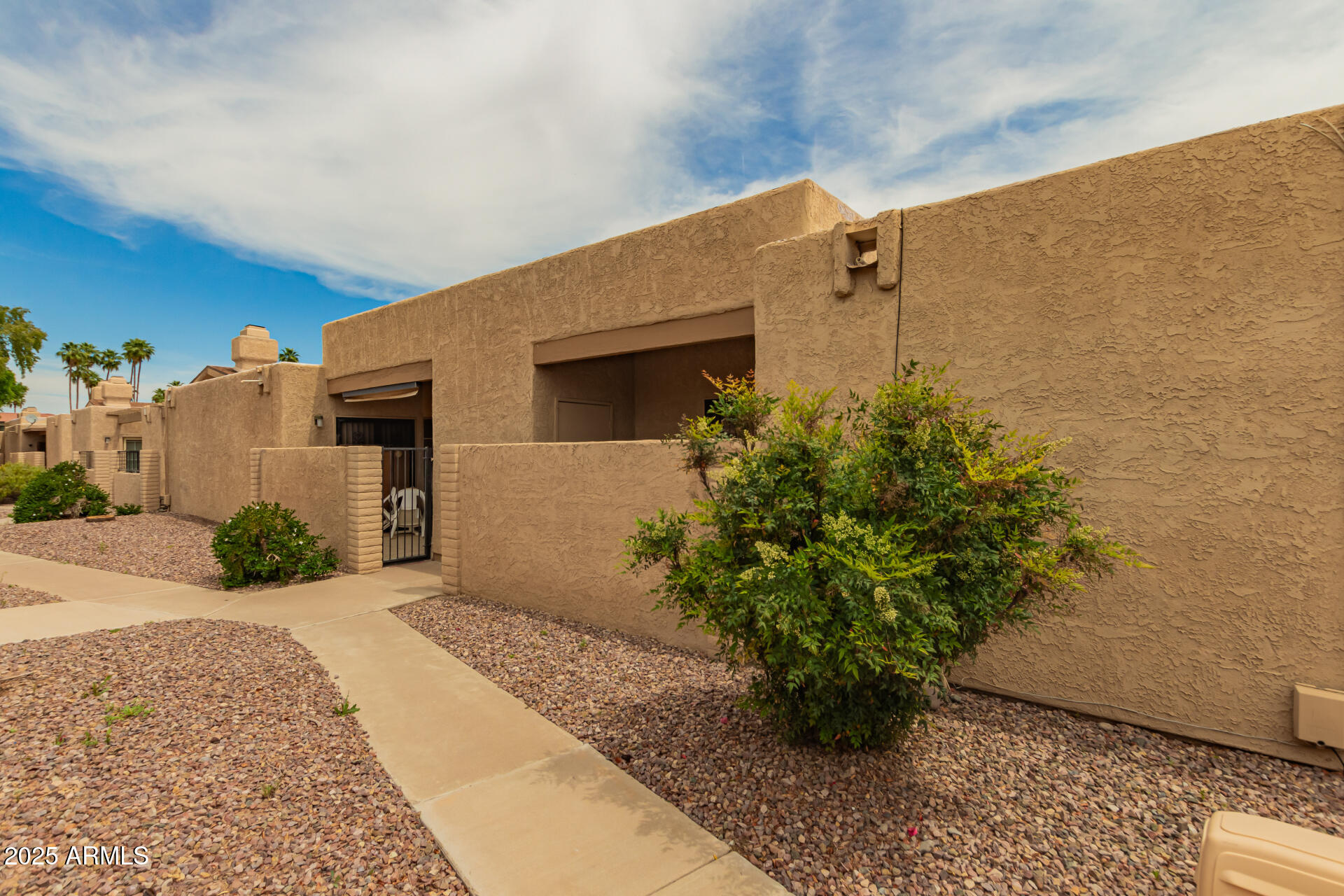 1217 N MILLER Road, 32