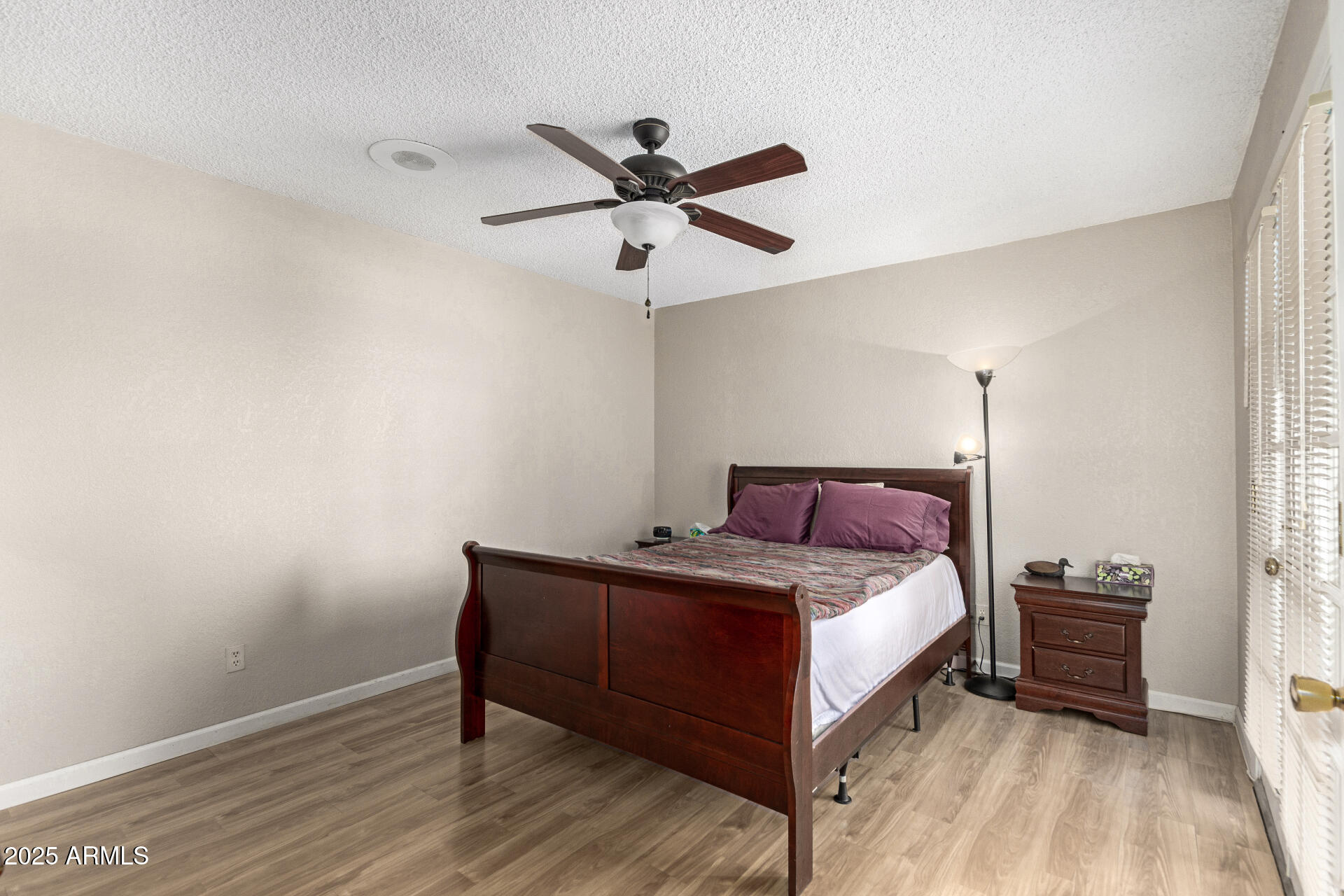 1217 N MILLER Road, 32