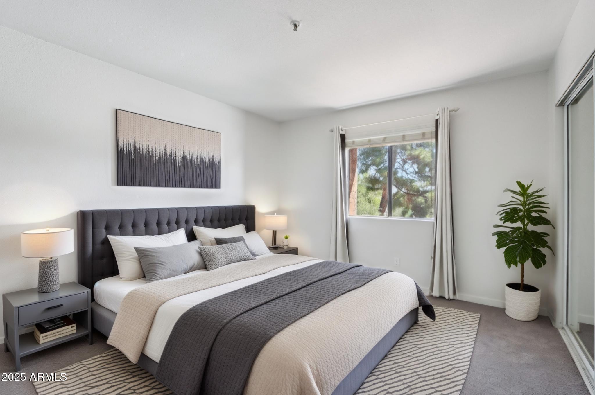 4704 E PARADISE VILLAGE Parkway N, 321