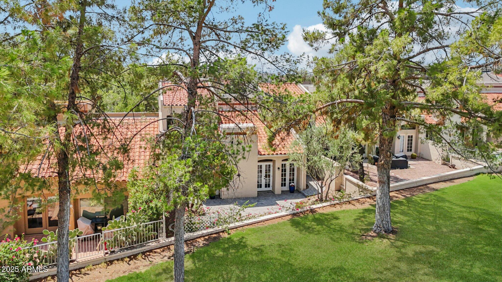 2626 E ARIZONA BILTMORE Circle, 14