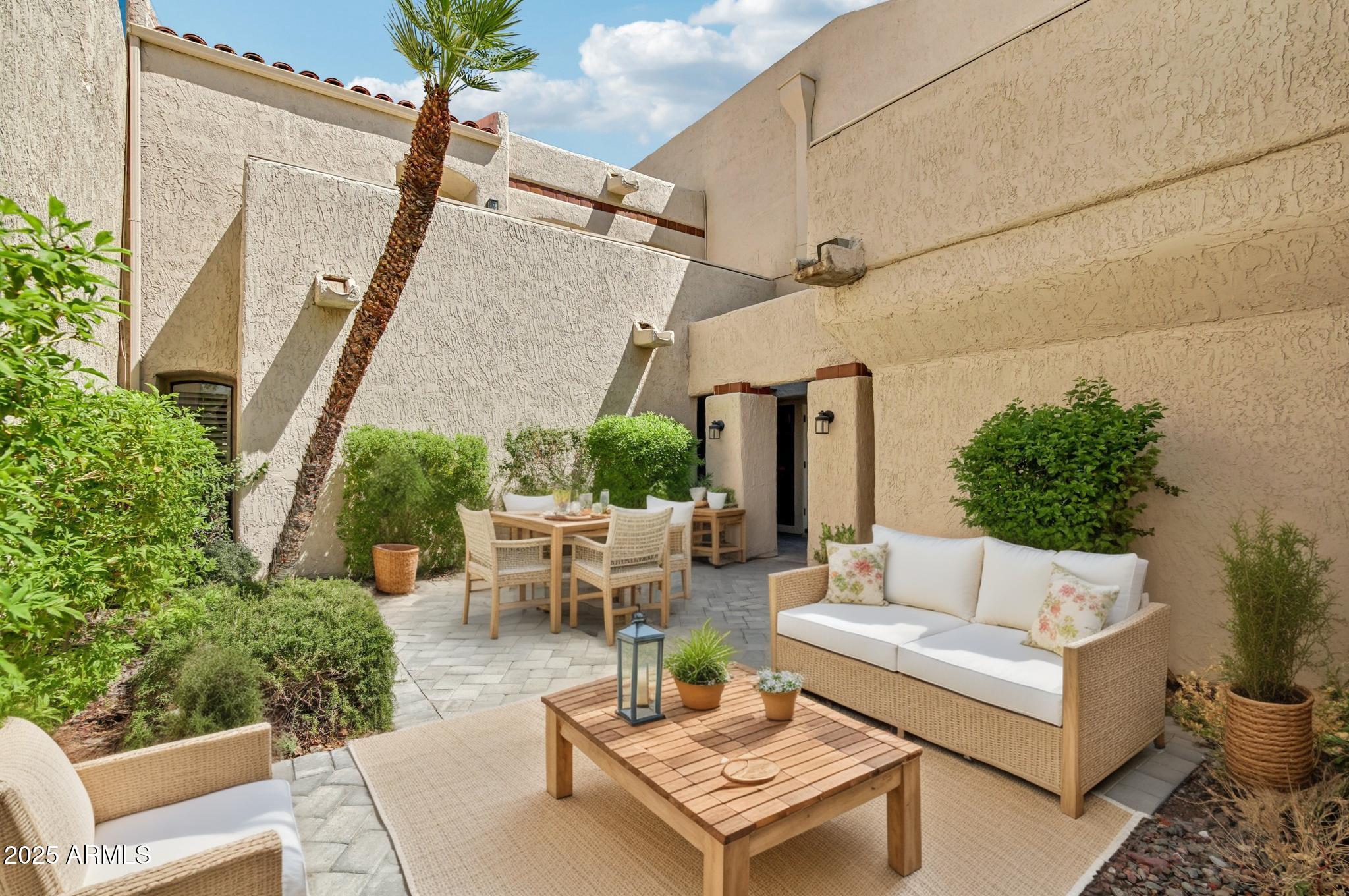 2626 E ARIZONA BILTMORE Circle, 14