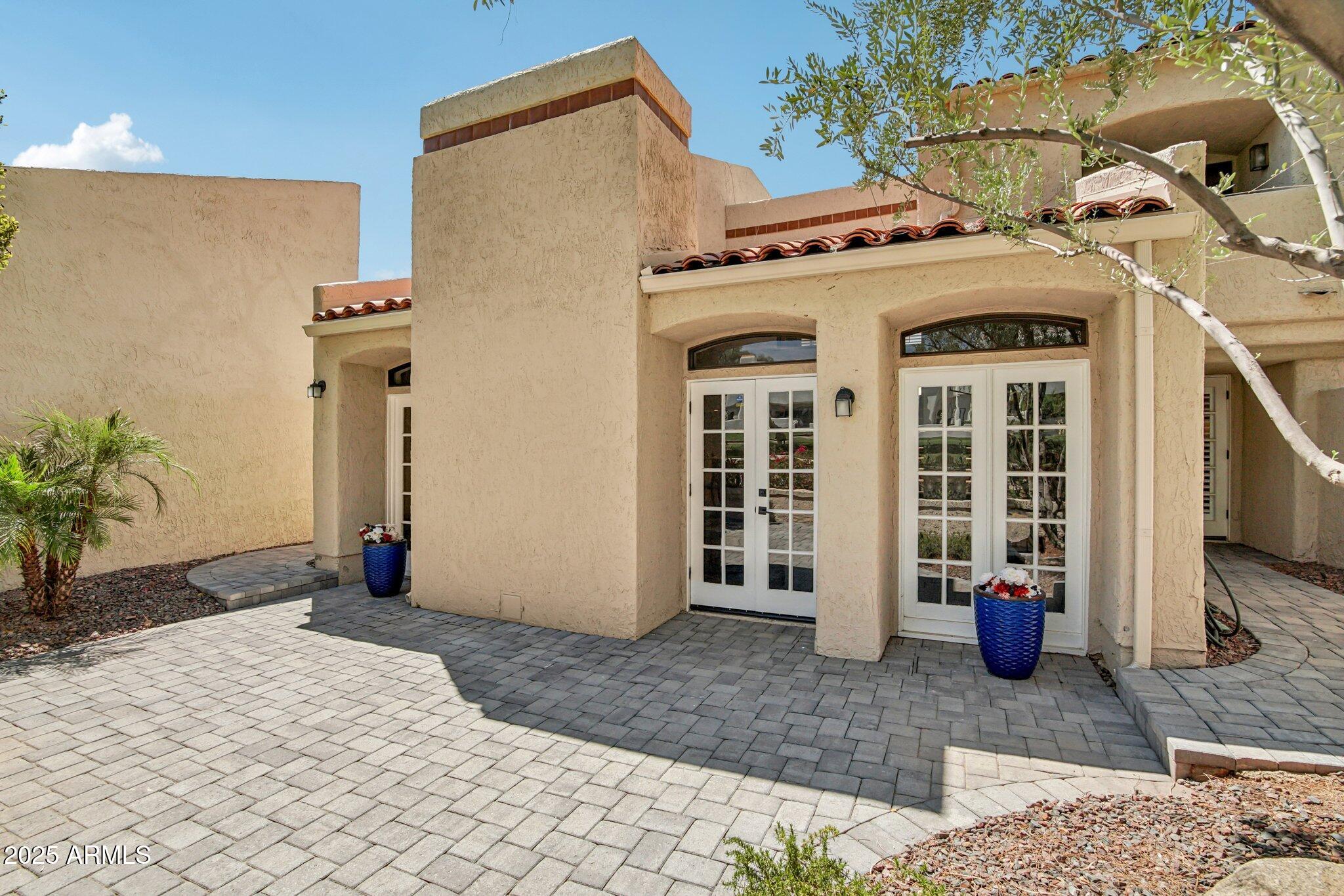 2626 E ARIZONA BILTMORE Circle, 14