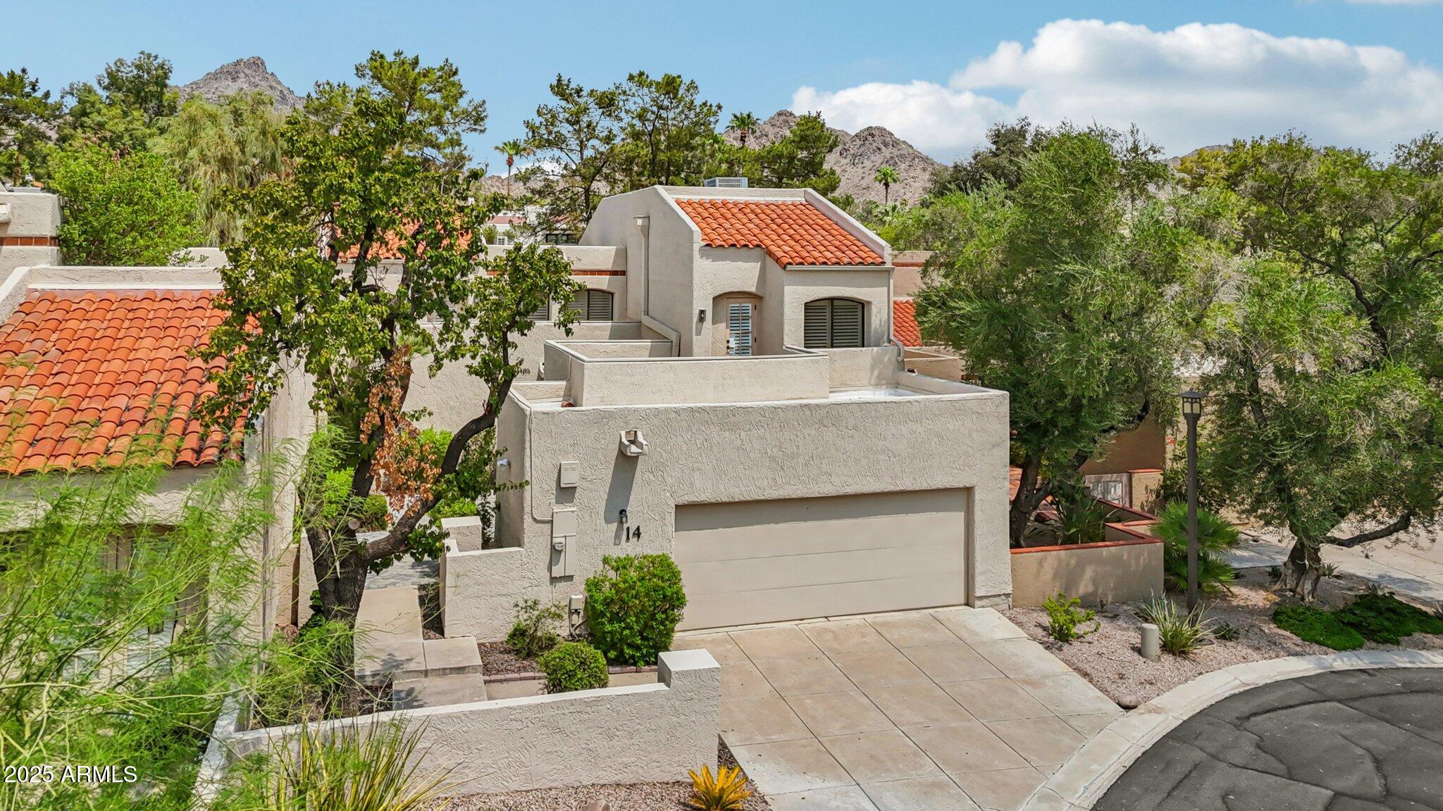 2626 E ARIZONA BILTMORE Circle, 14