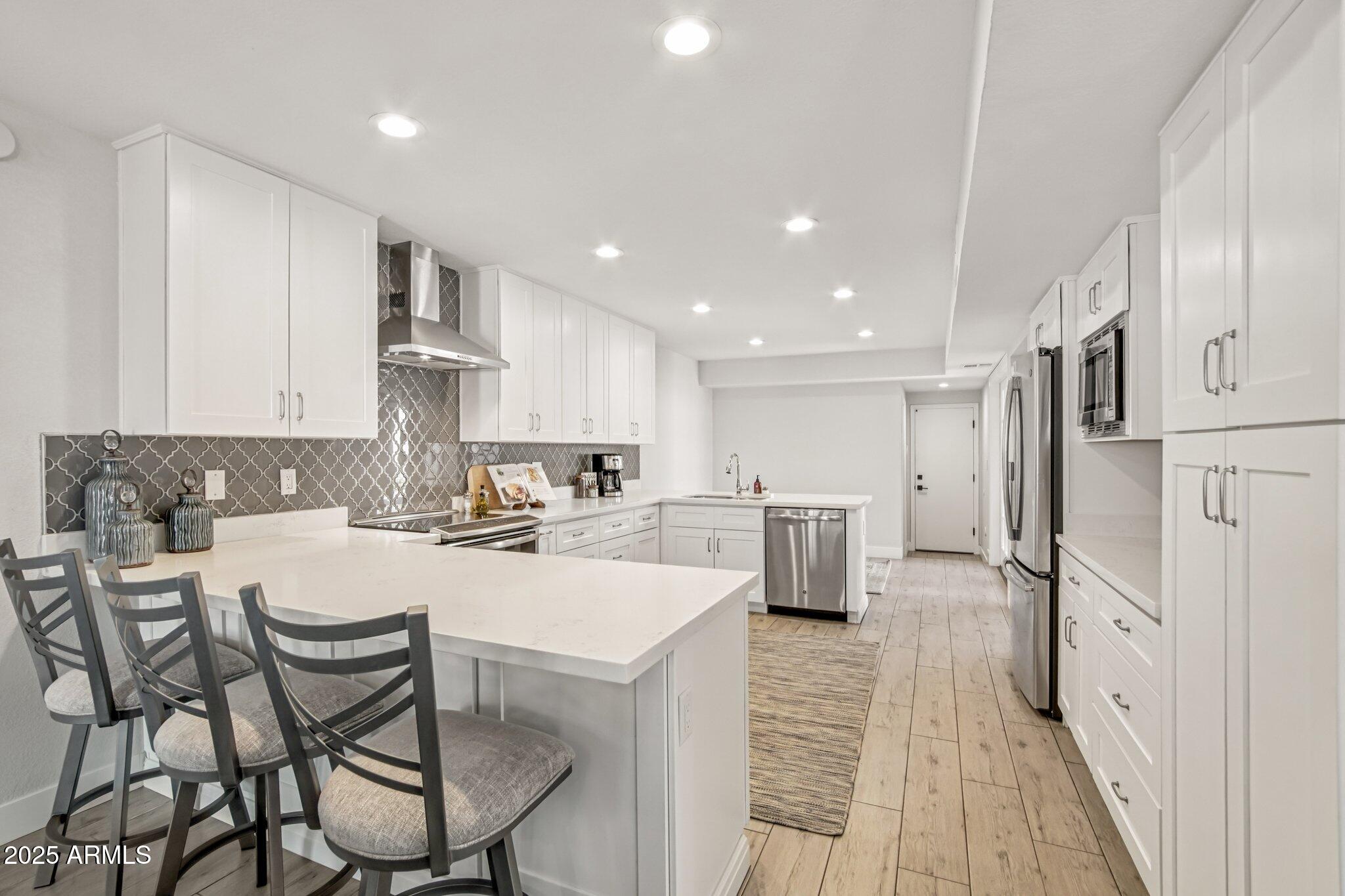 2626 E ARIZONA BILTMORE Circle, 14
