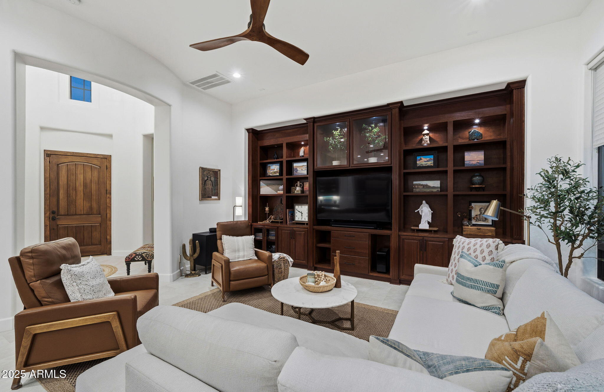 11409 E MINTON Street