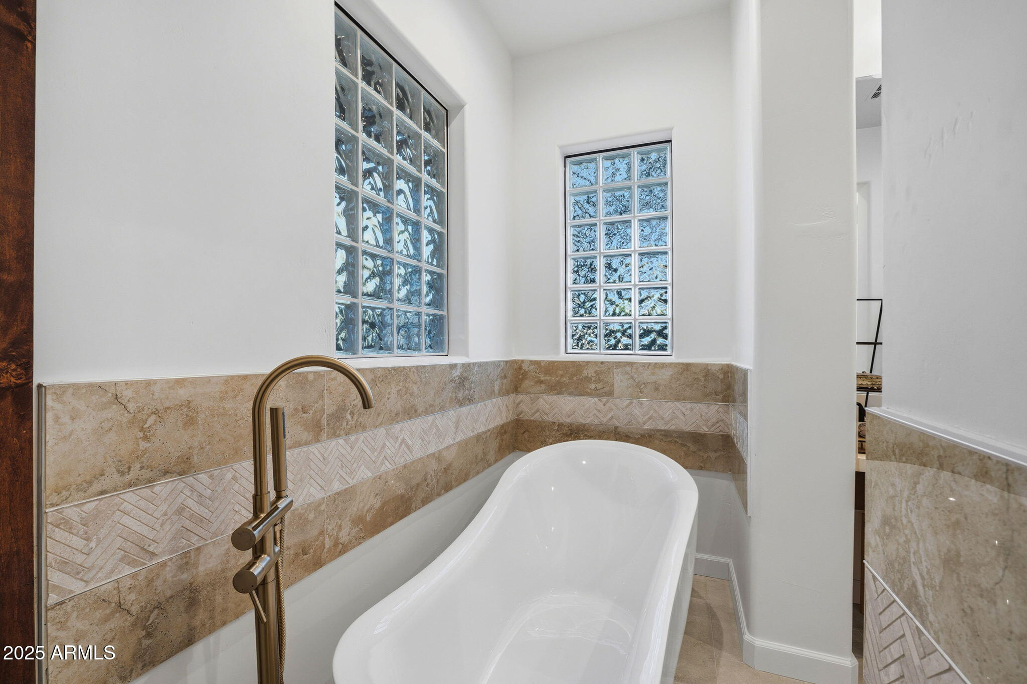 11409 E MINTON Street