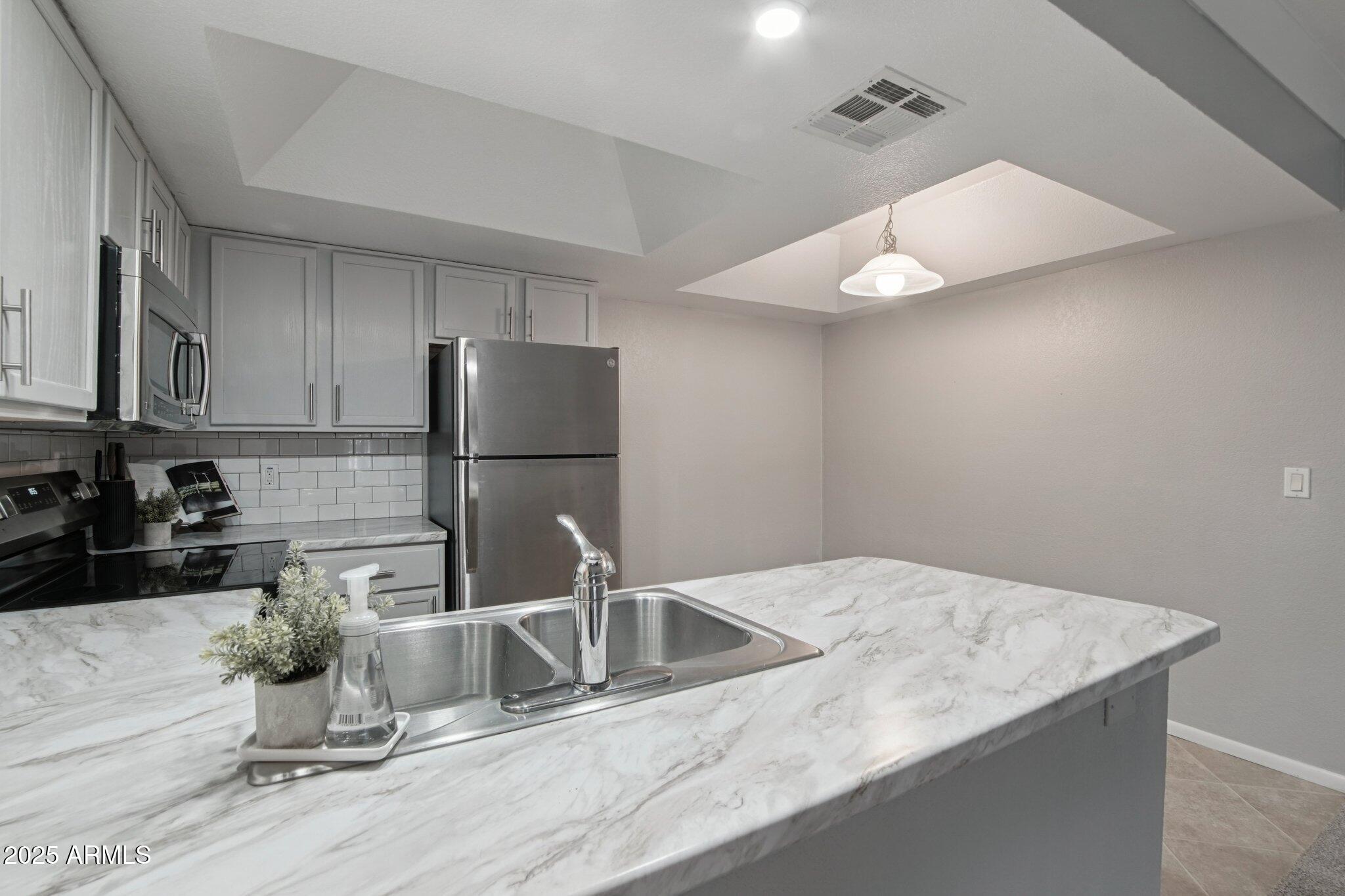 1720 E THUNDERBIRD Road 2024