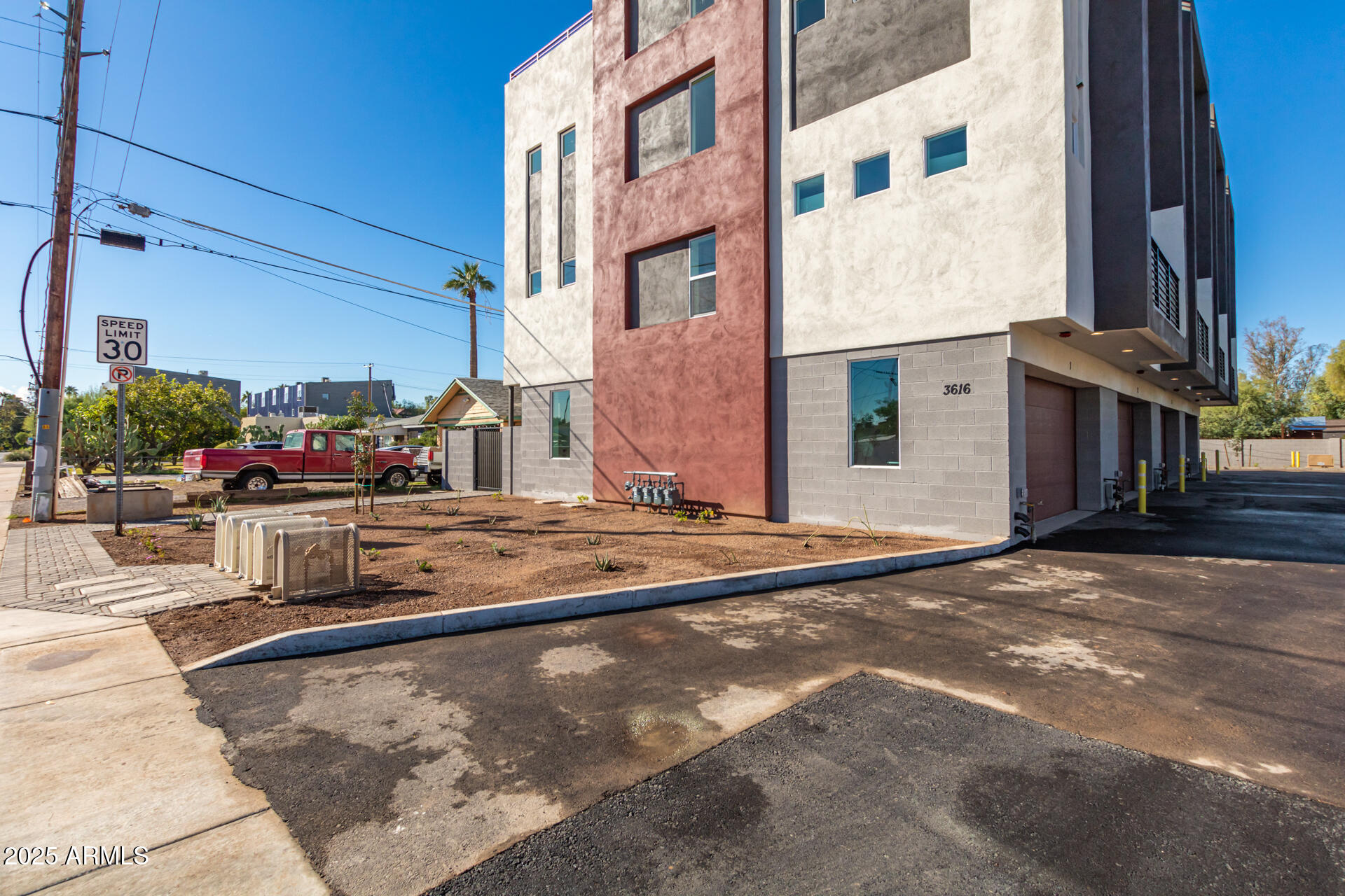 3616 N 12TH Street