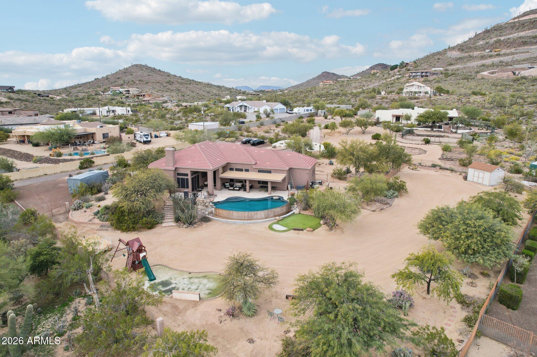 3019 W CARRIAGE Drive