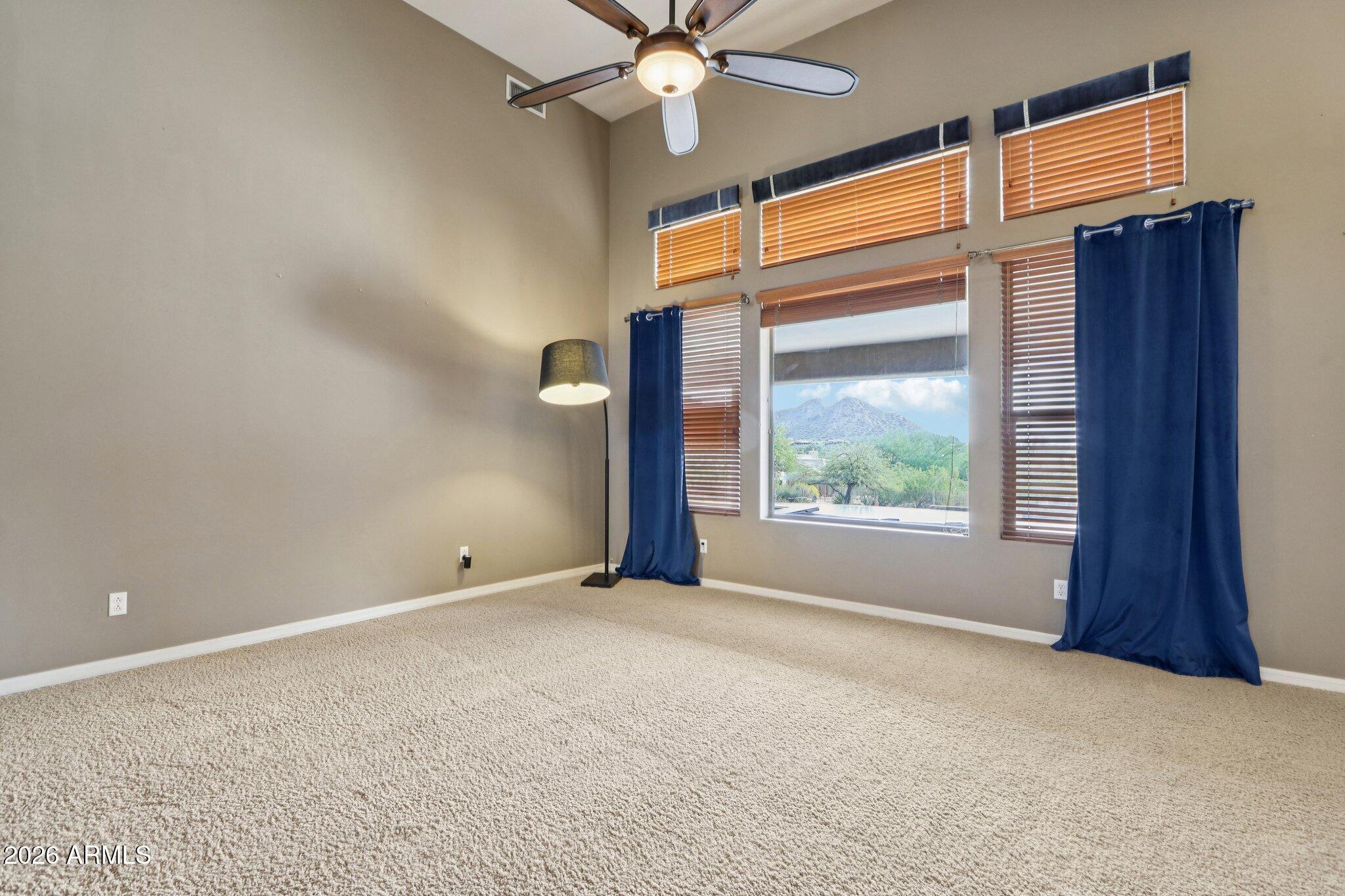 3019 W CARRIAGE Drive