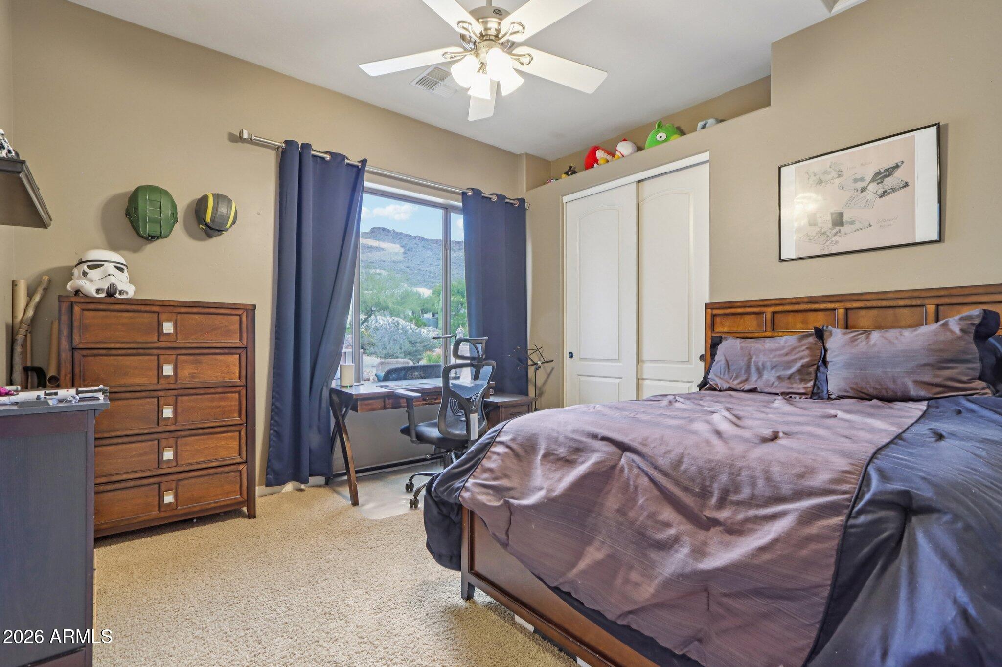 3019 W CARRIAGE Drive