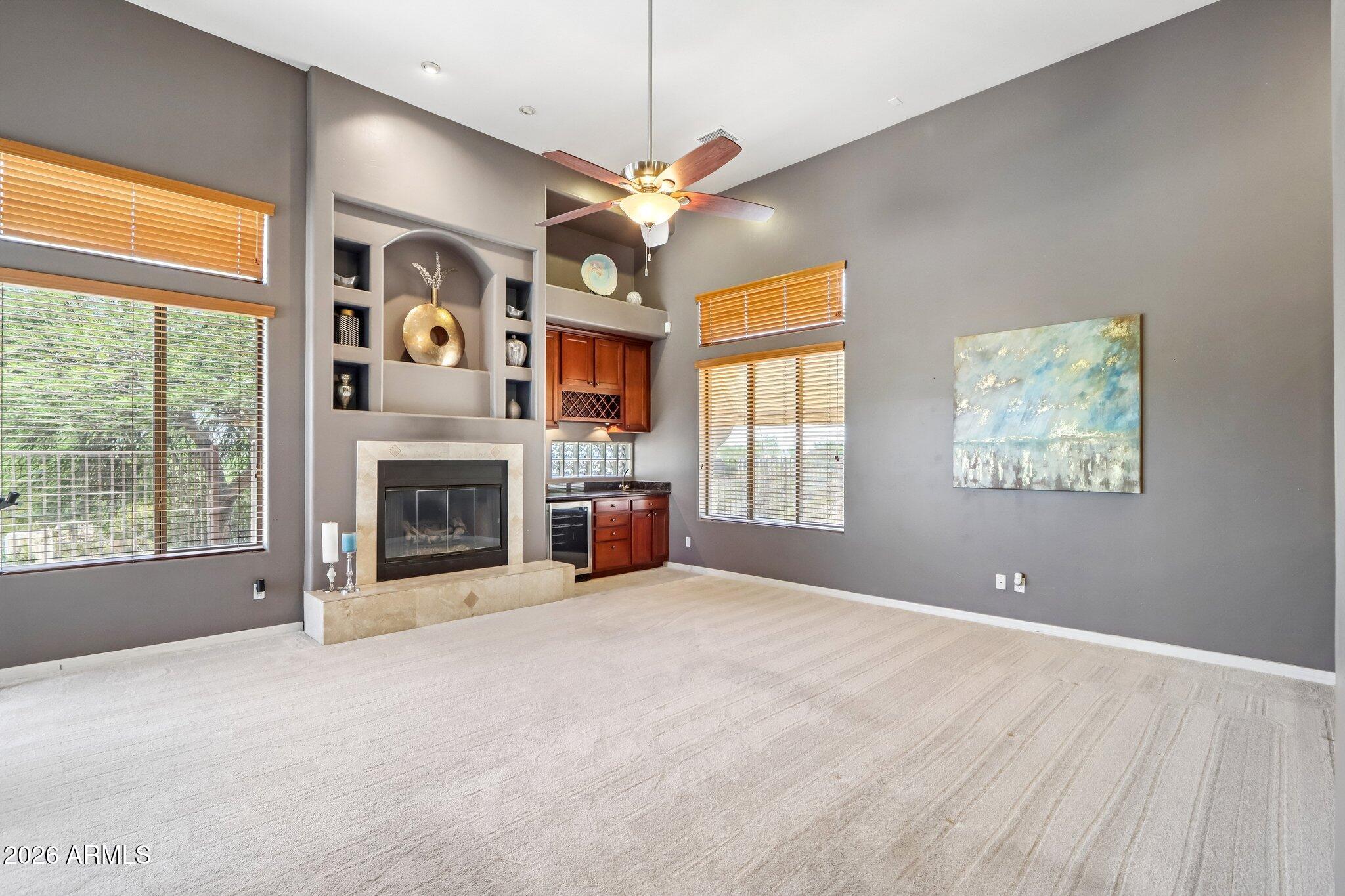 3019 W CARRIAGE Drive