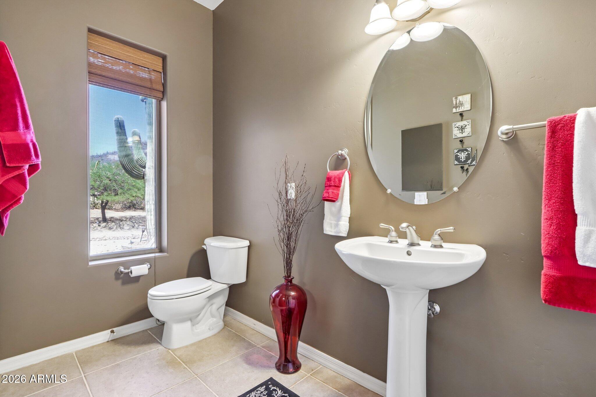 3019 W CARRIAGE Drive