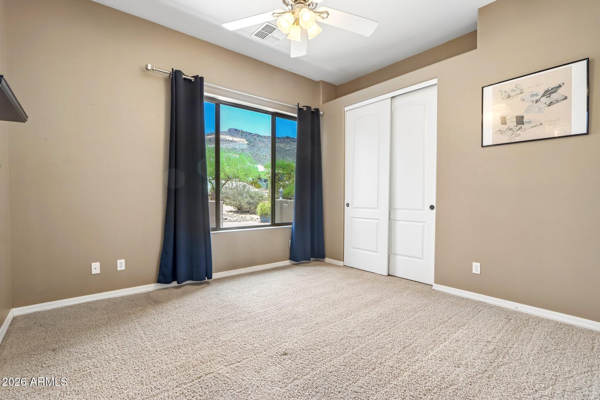 3019 W CARRIAGE Drive
