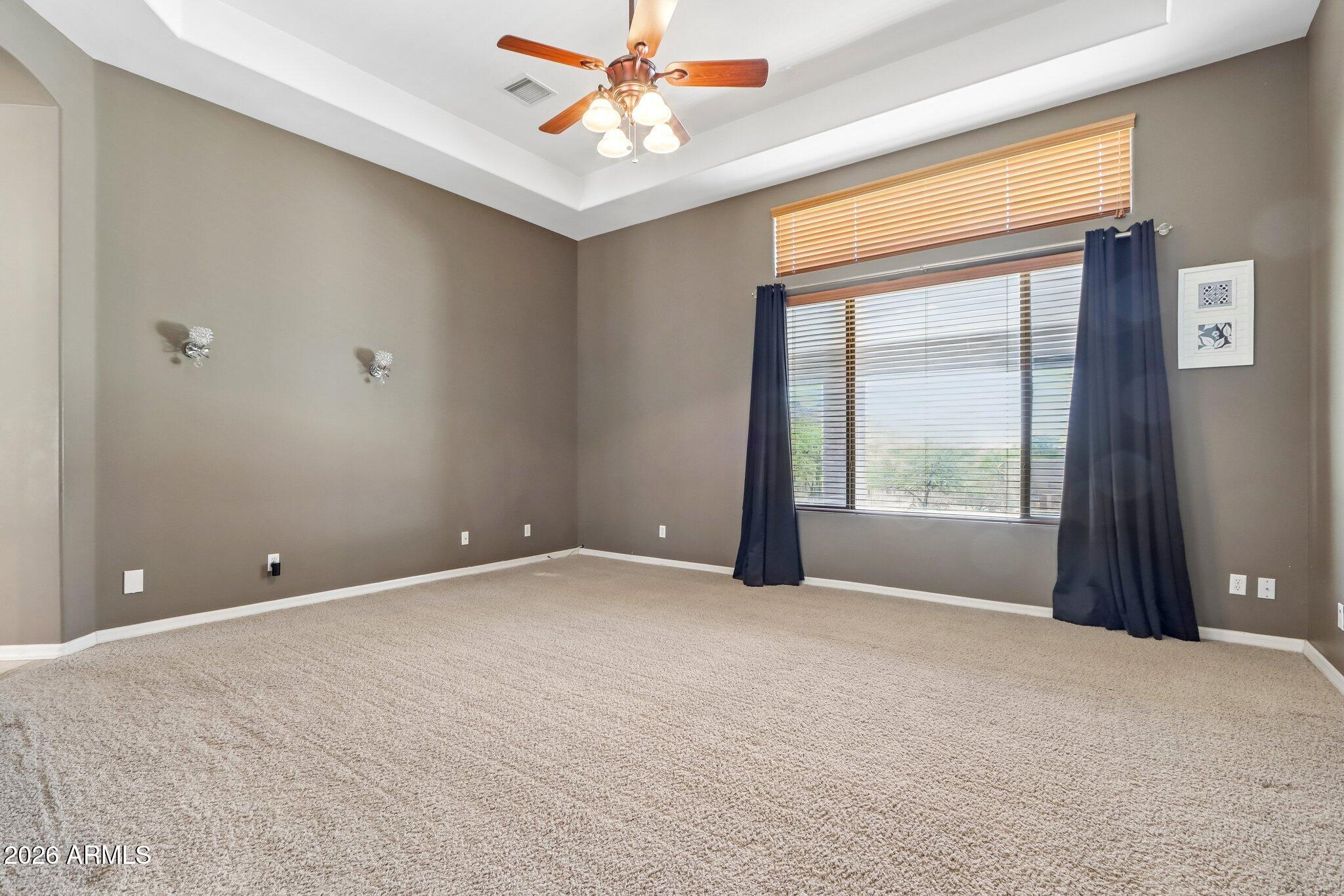 3019 W CARRIAGE Drive