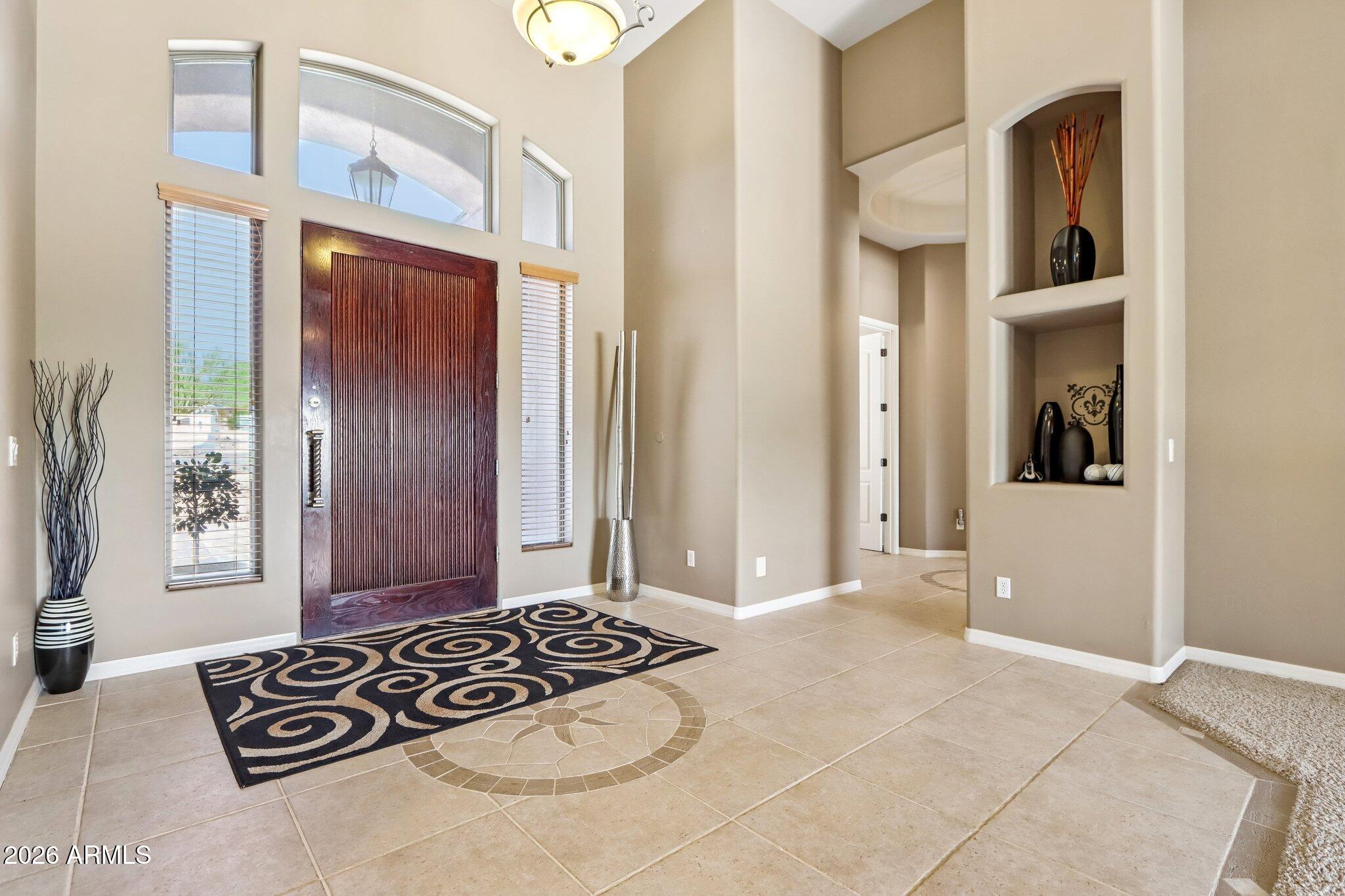 3019 W CARRIAGE Drive