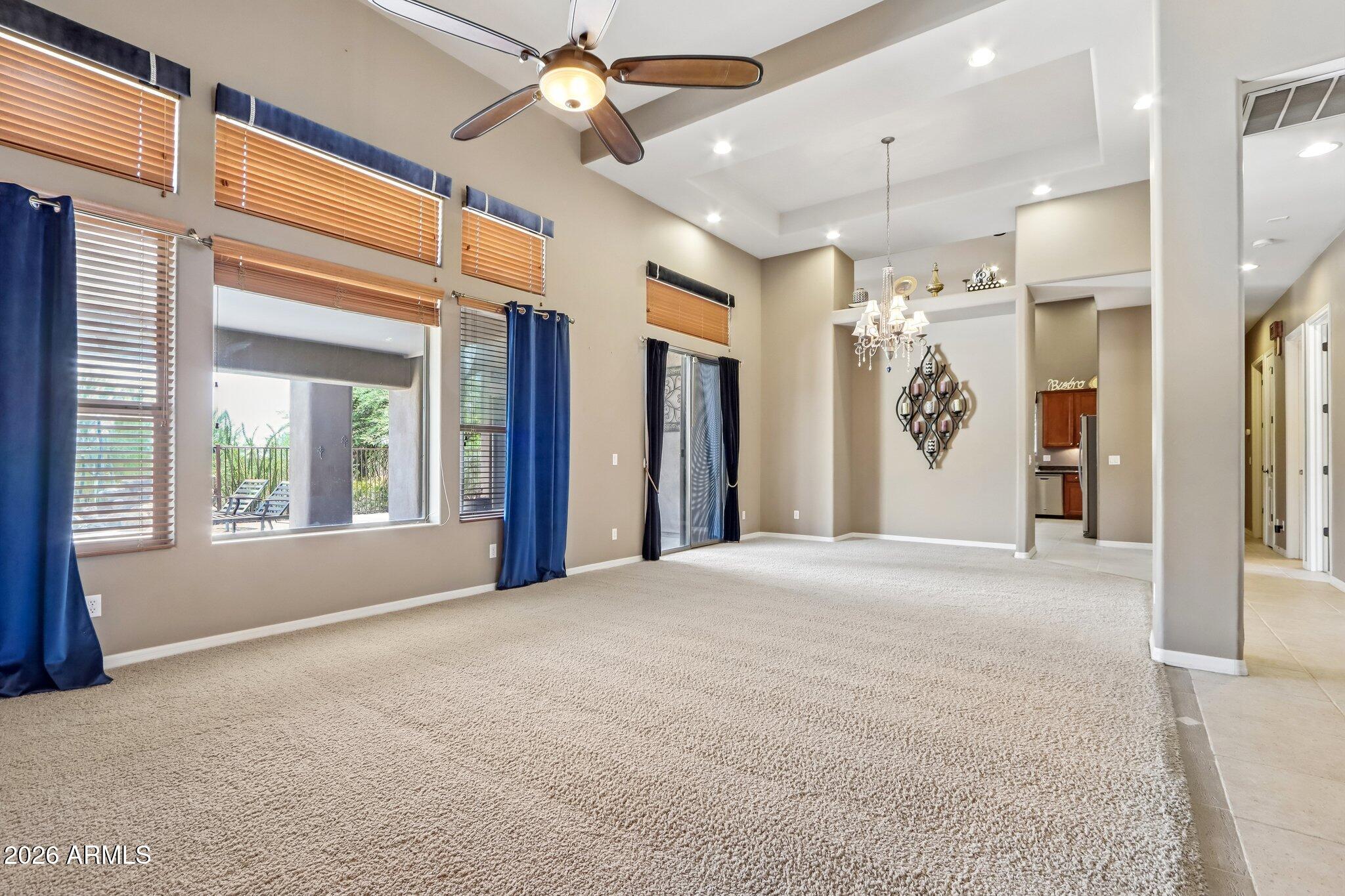 3019 W CARRIAGE Drive