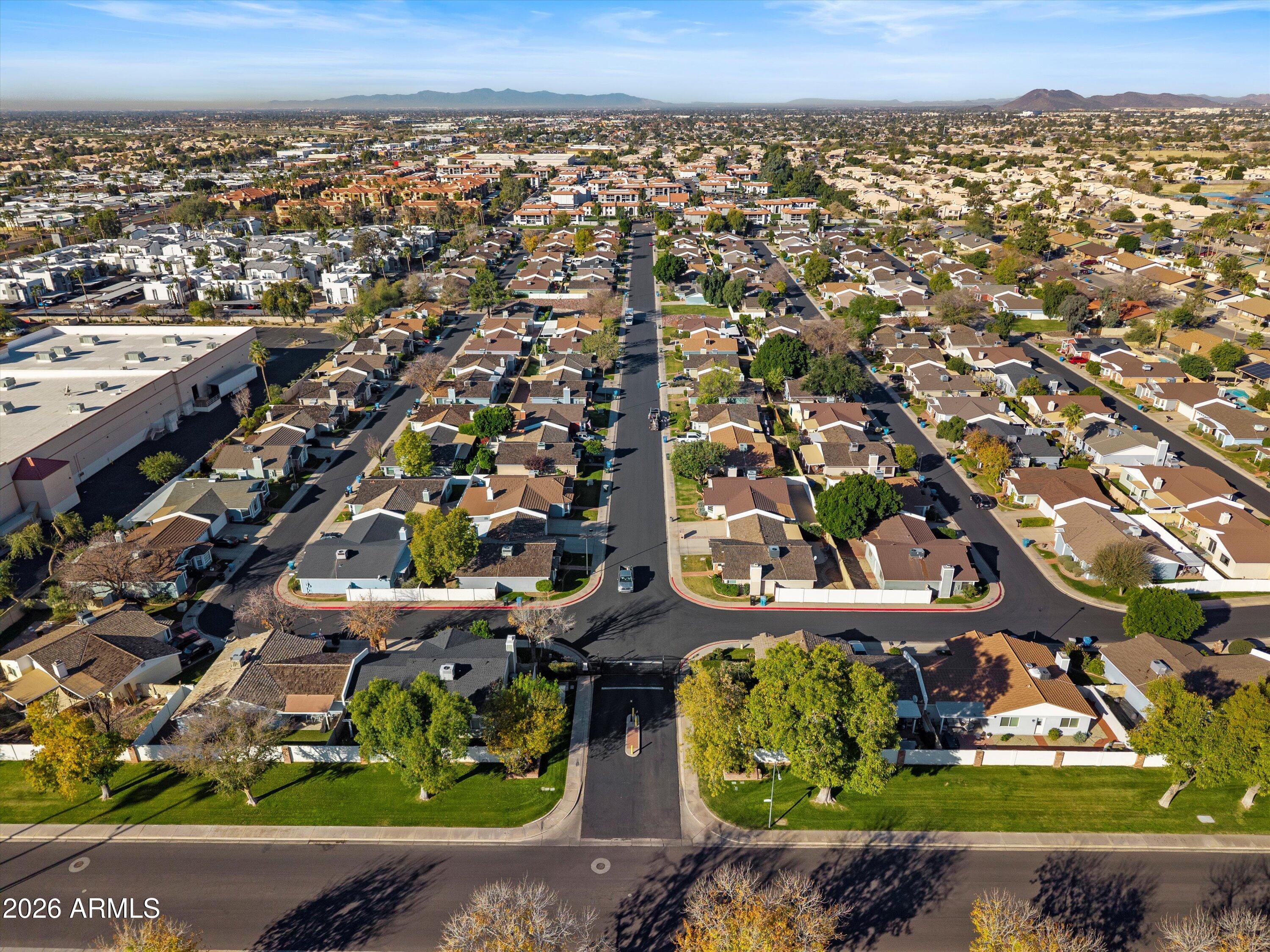 133 E CAMPO BELLO Drive