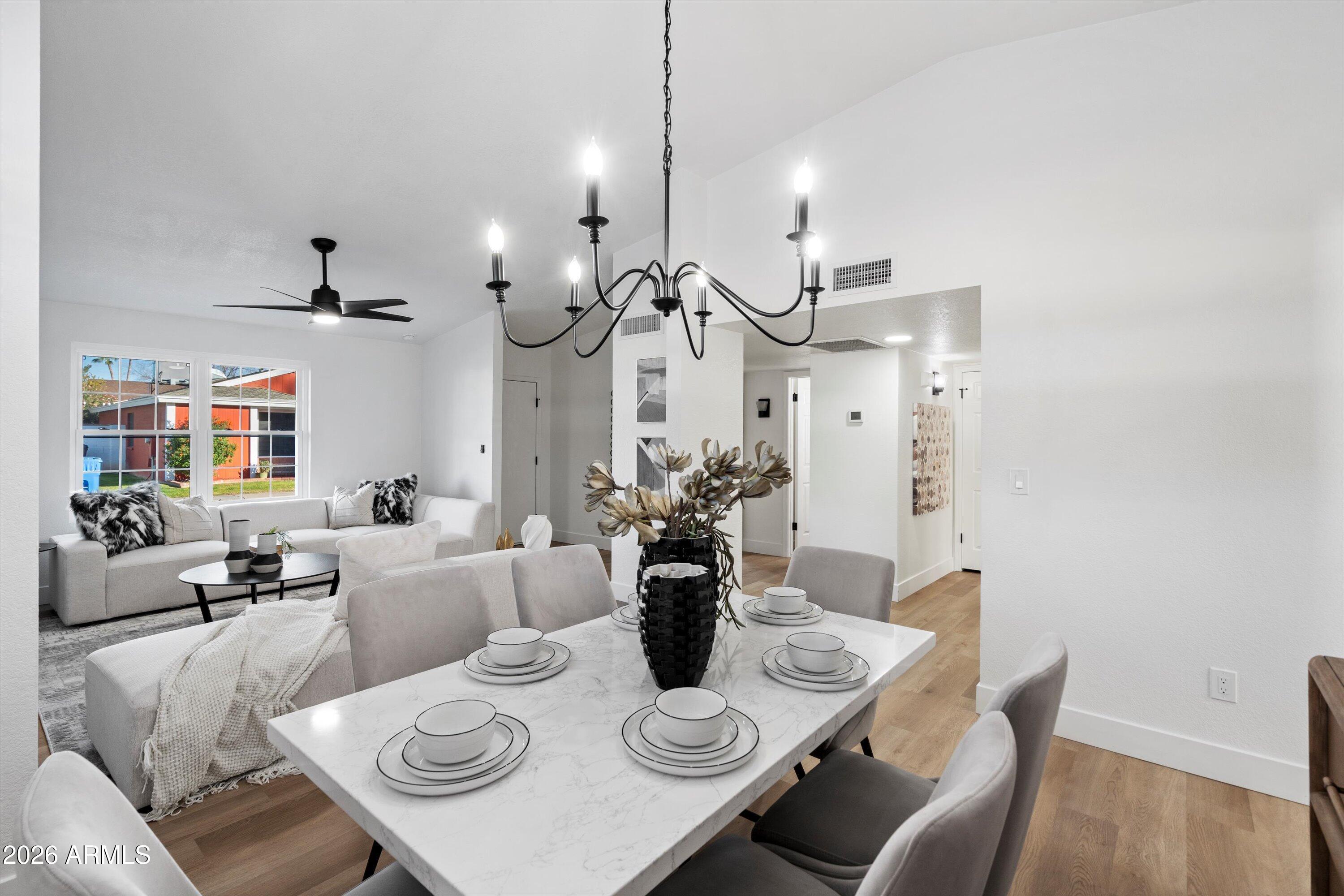 133 E CAMPO BELLO Drive