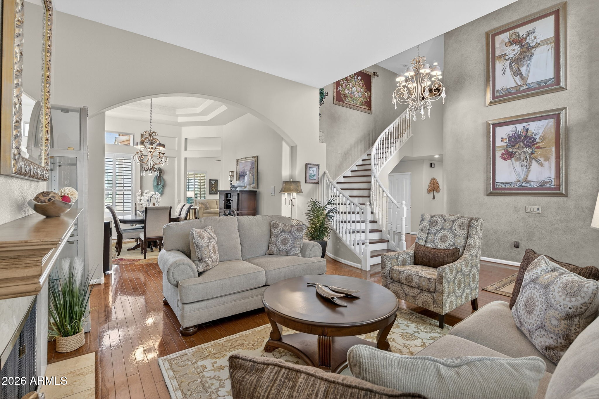 481 W ELMWOOD Place