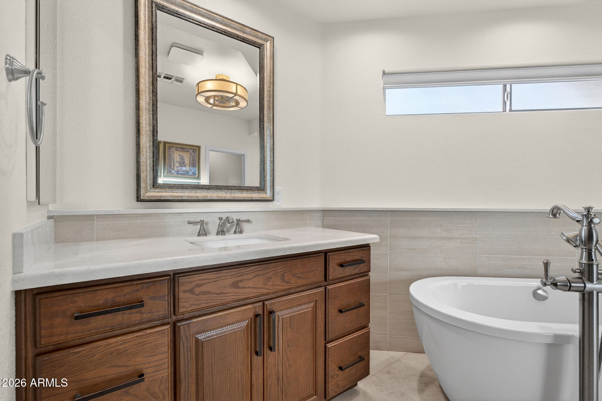 481 W ELMWOOD Place