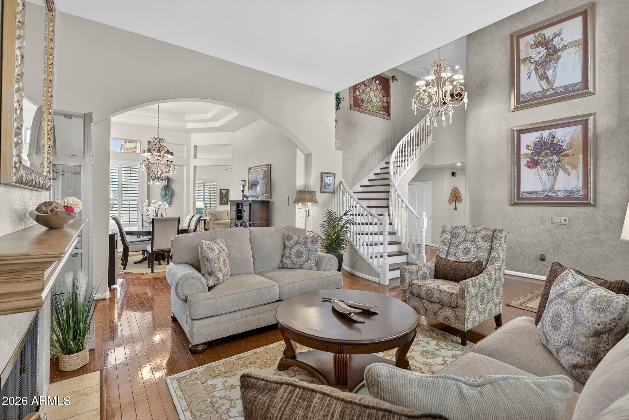 481 W ELMWOOD Place