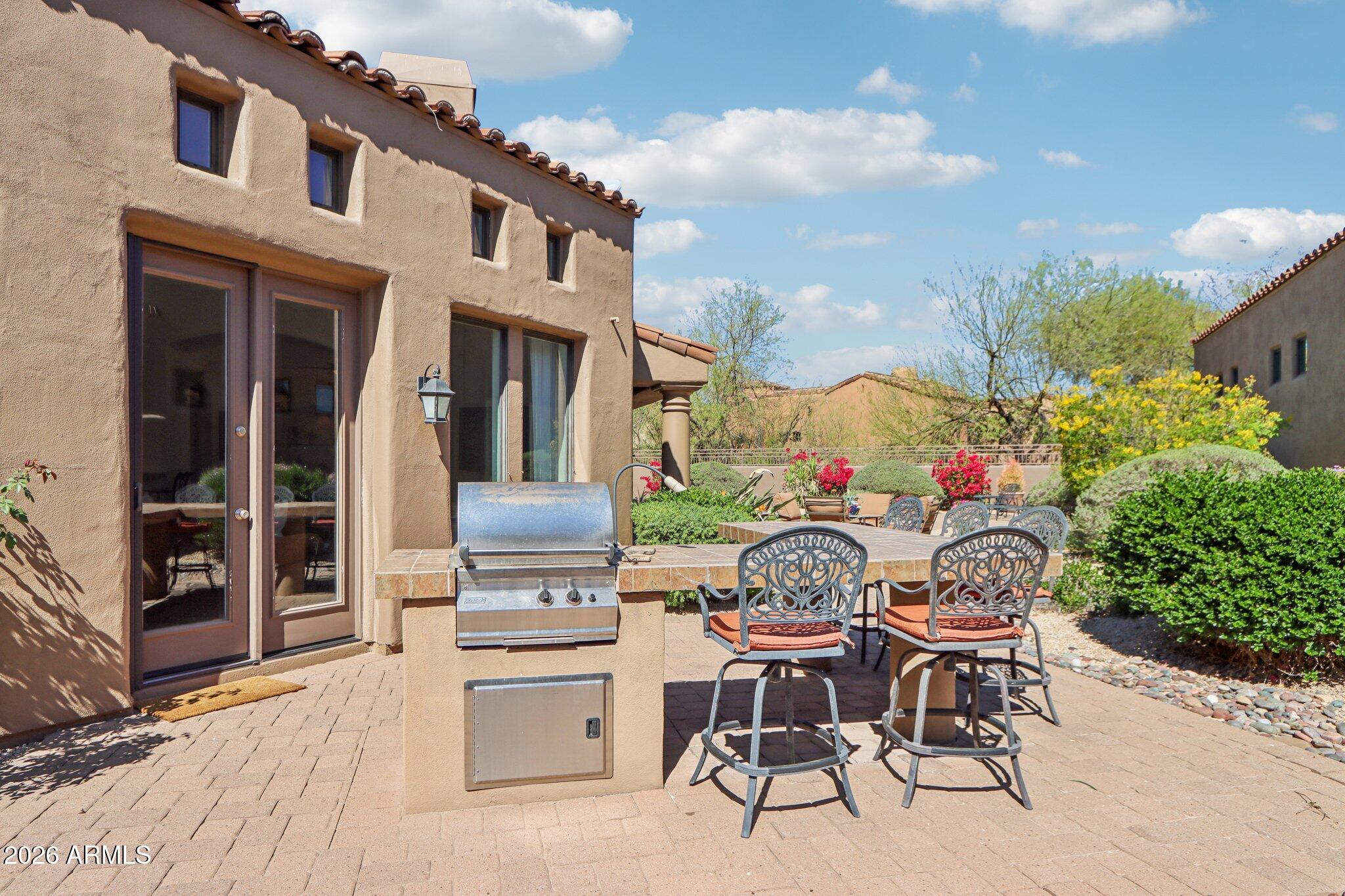 8464 E GILDED PERCH Drive