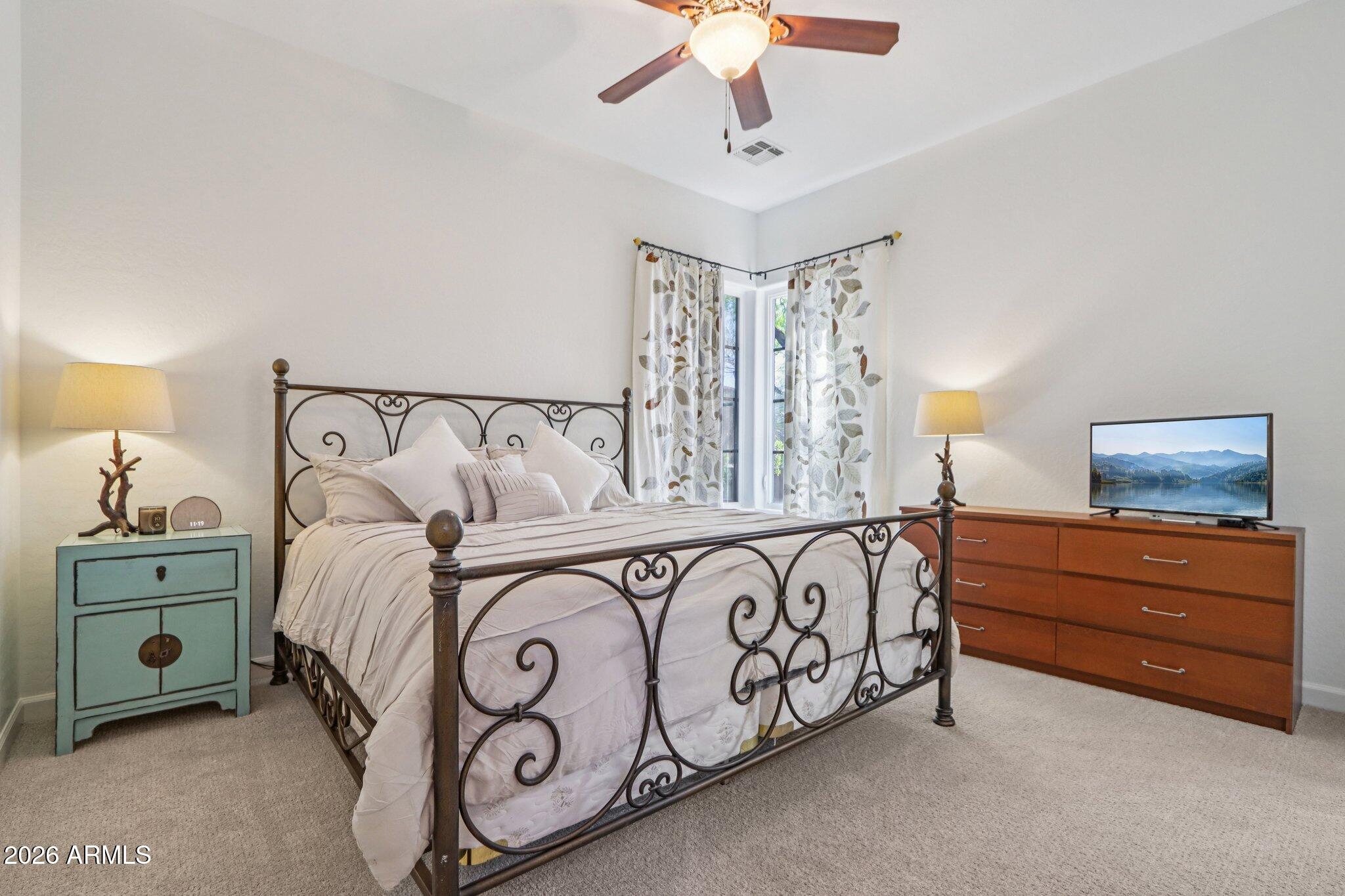 8464 E GILDED PERCH Drive