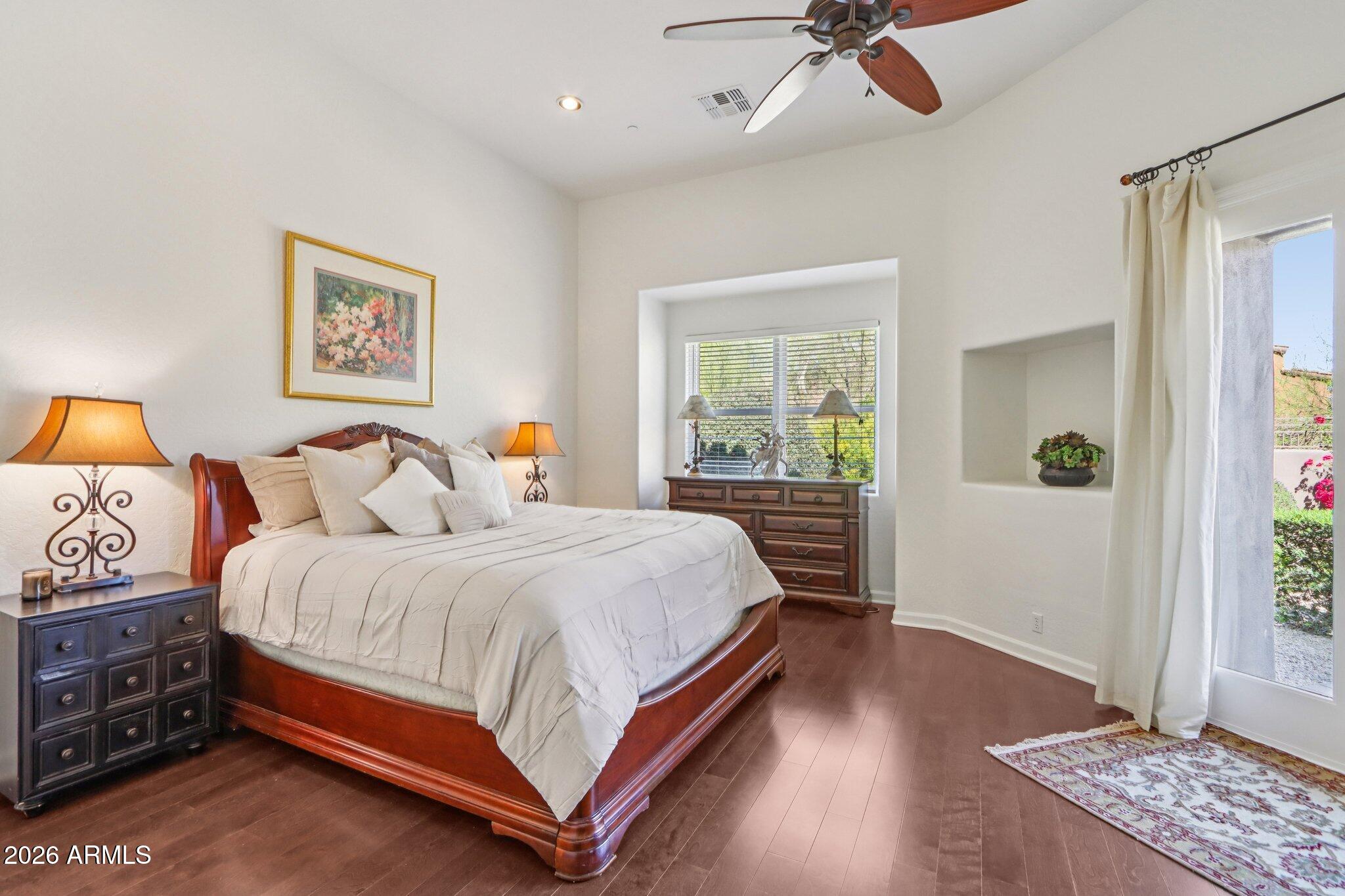 8464 E GILDED PERCH Drive