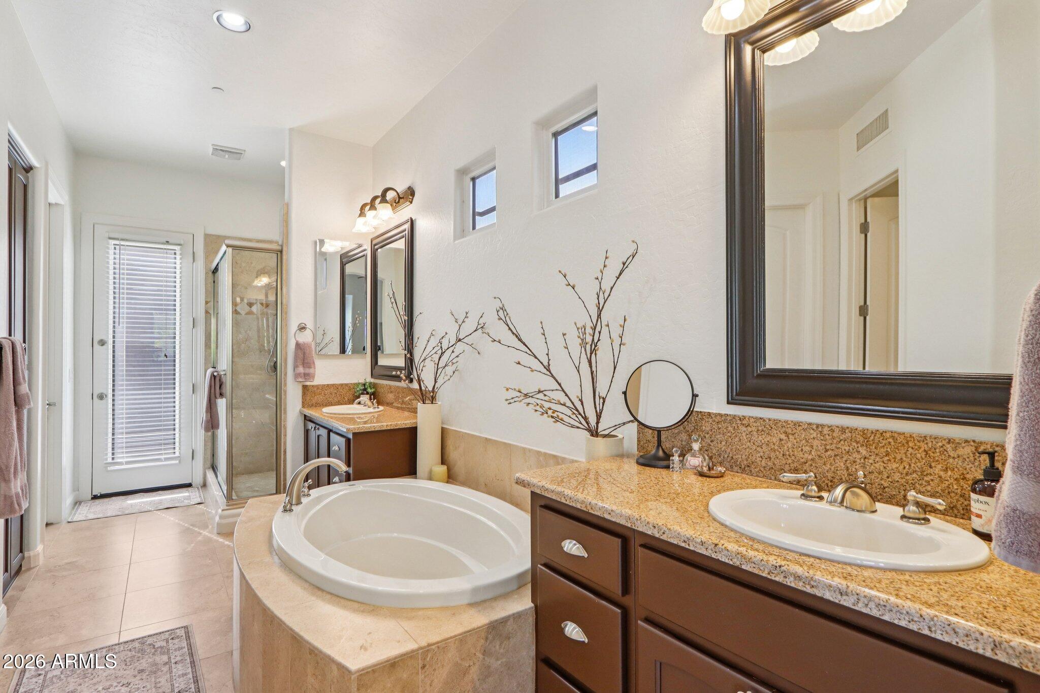 8464 E GILDED PERCH Drive