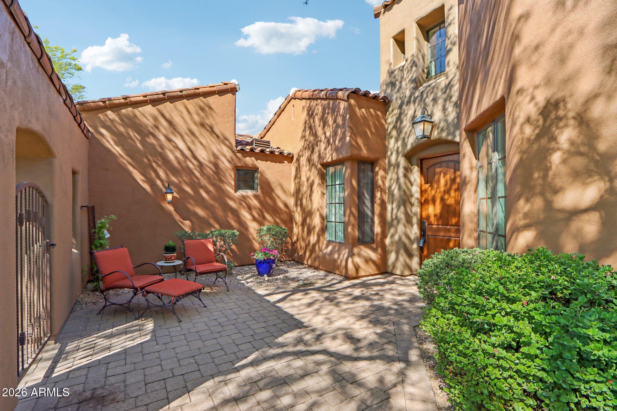 8464 E GILDED PERCH Drive