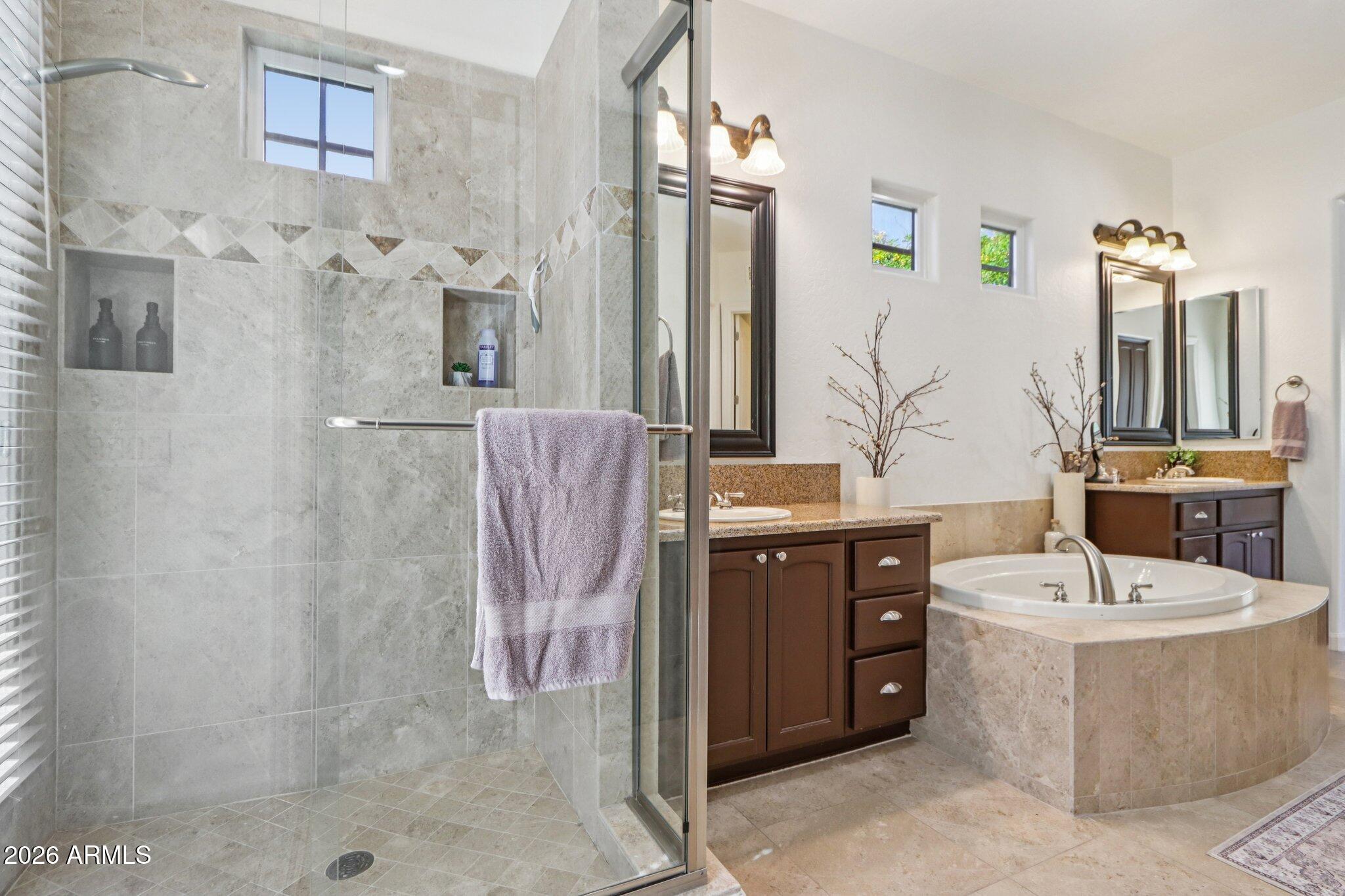 8464 E GILDED PERCH Drive