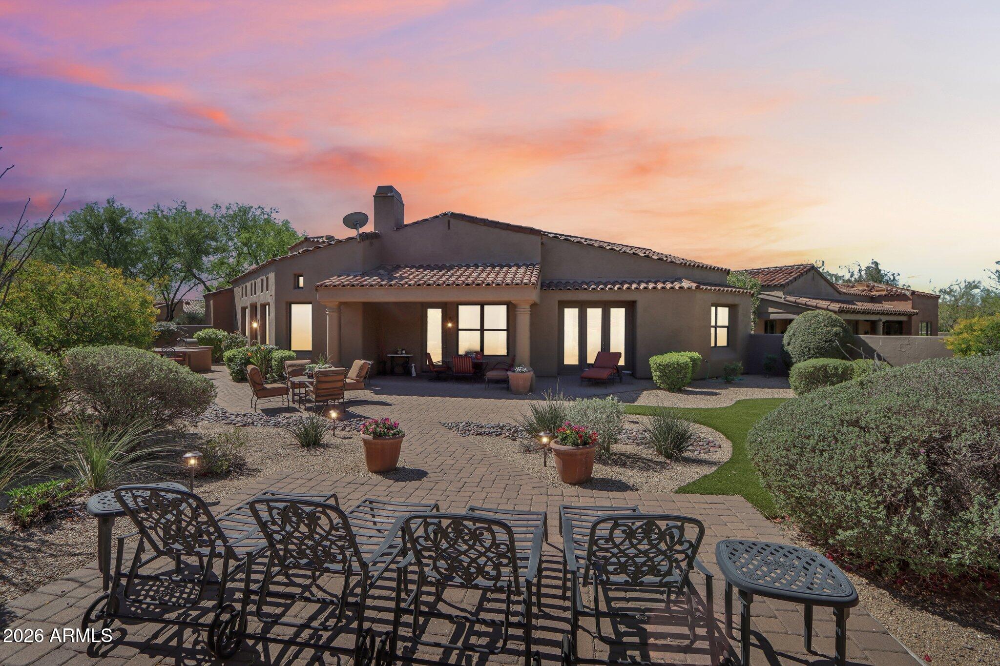 8464 E GILDED PERCH Drive