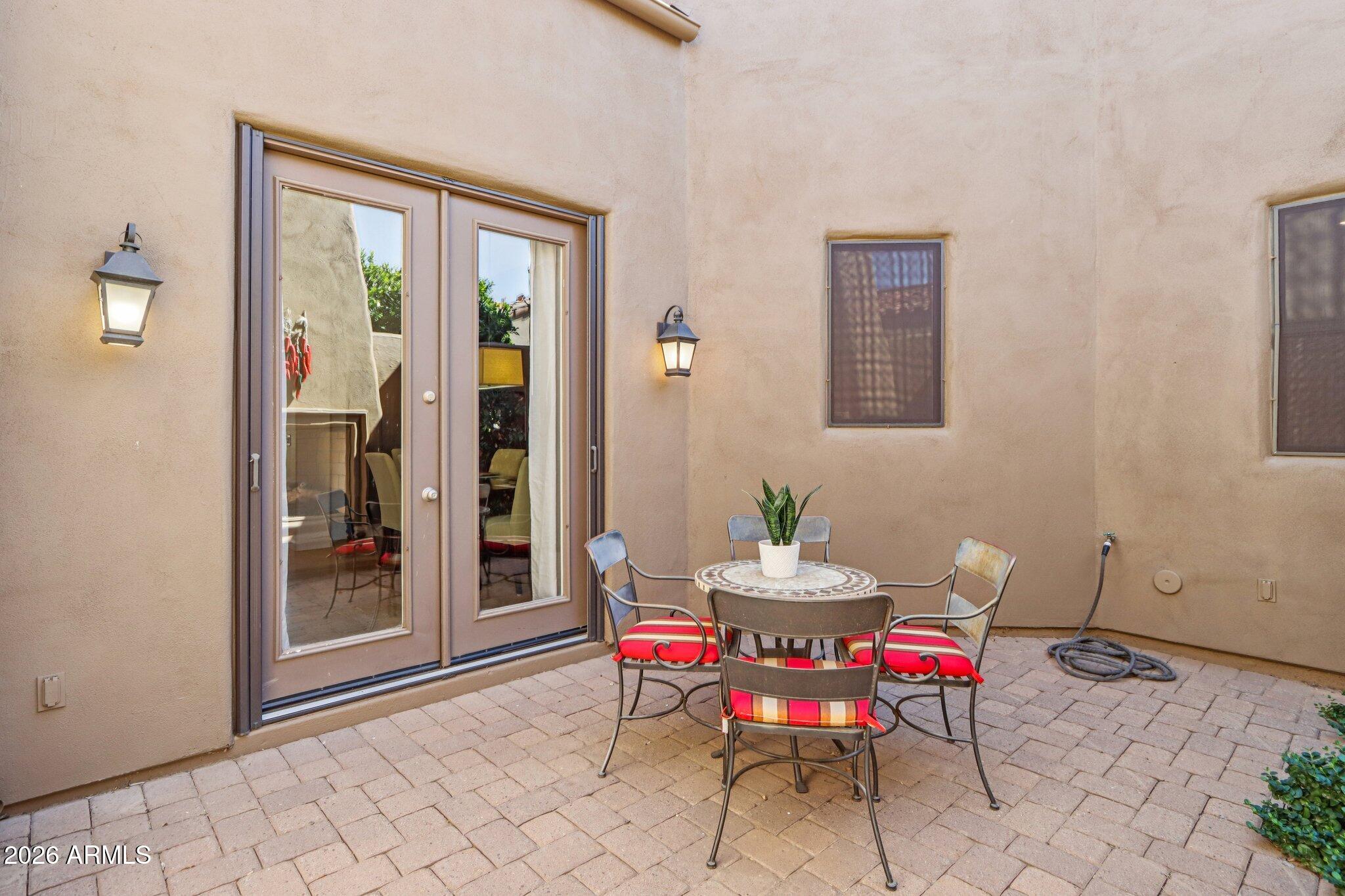 8464 E GILDED PERCH Drive