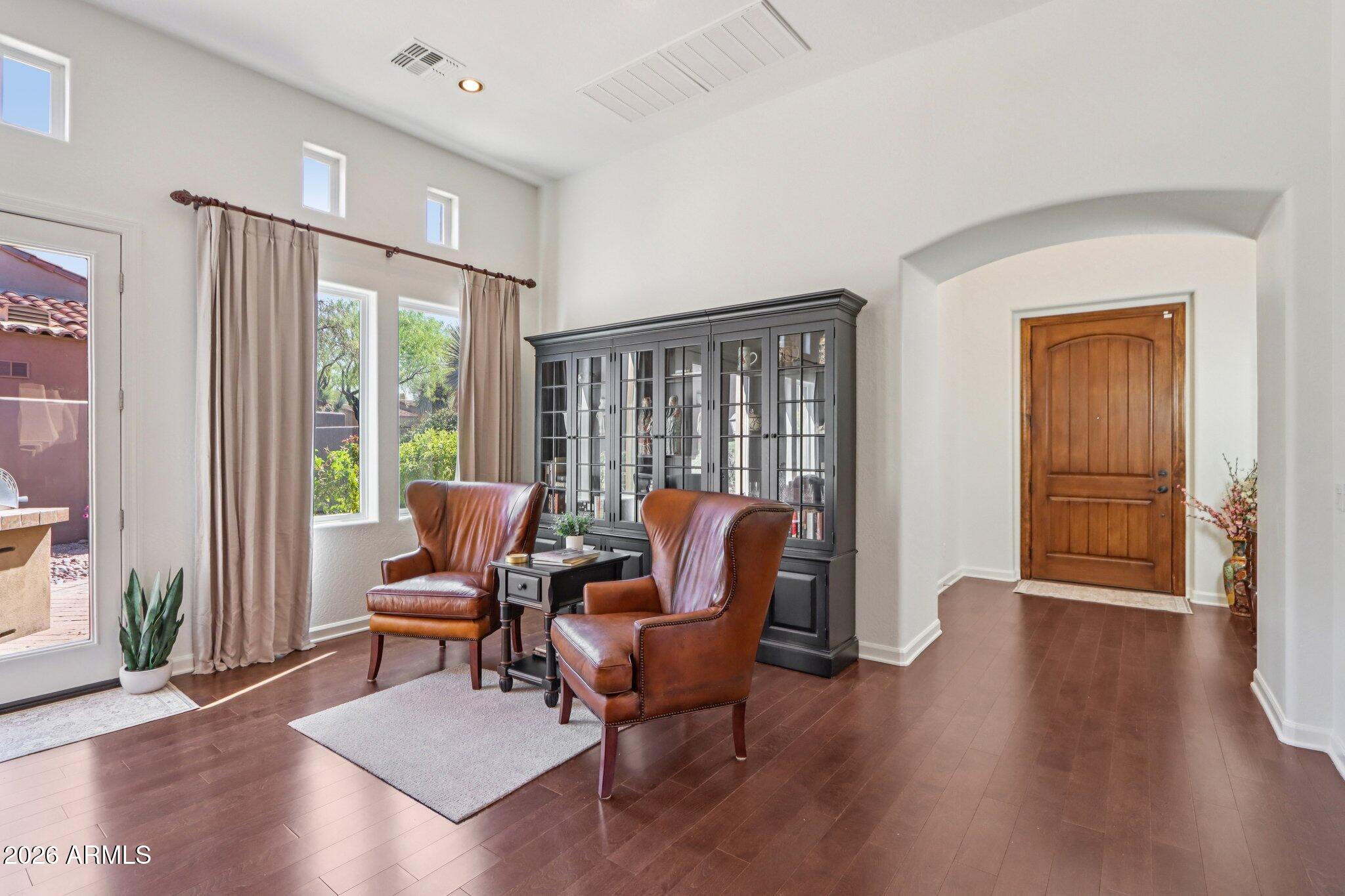 8464 E GILDED PERCH Drive