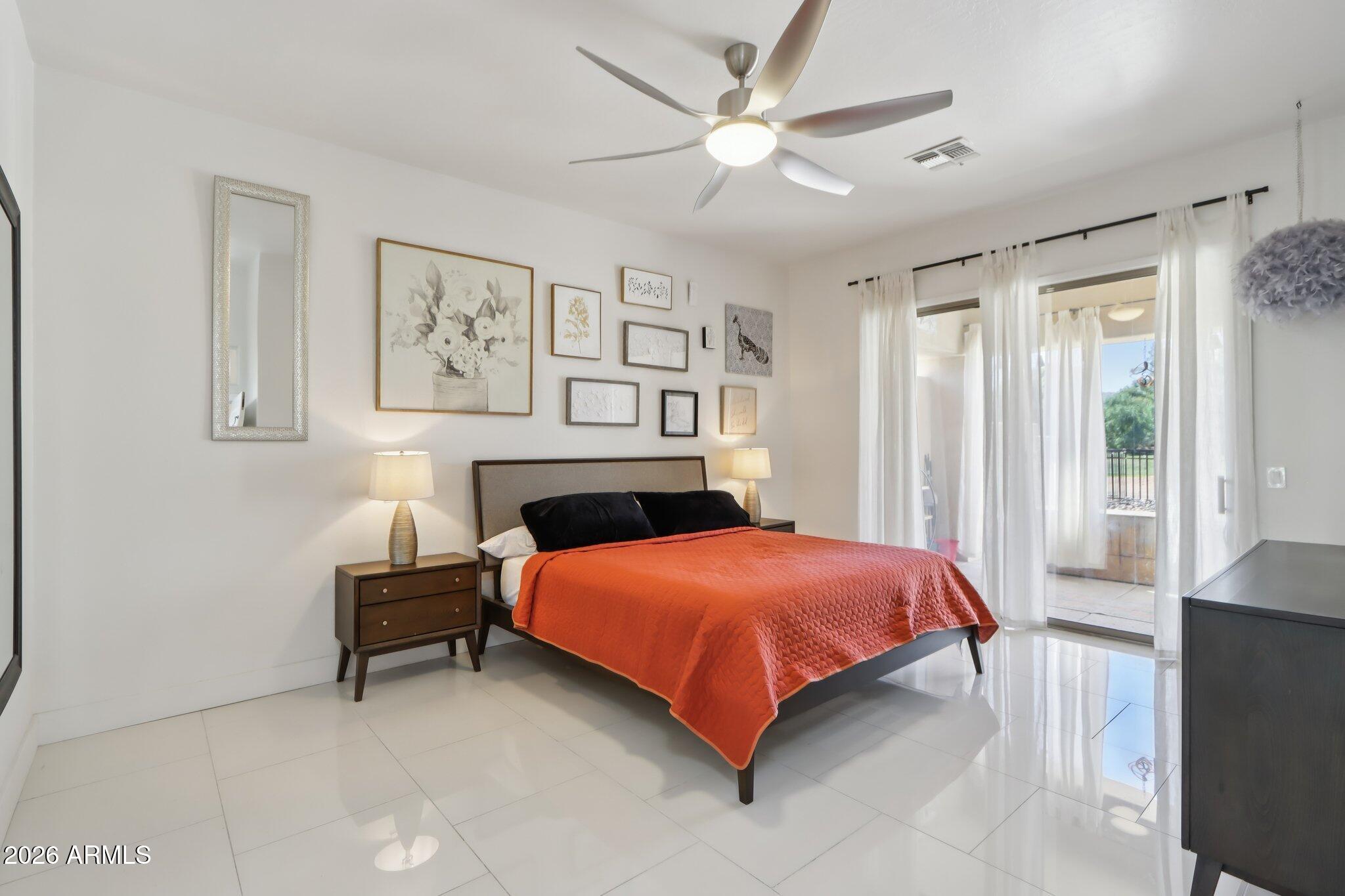 7002 S 38TH Place