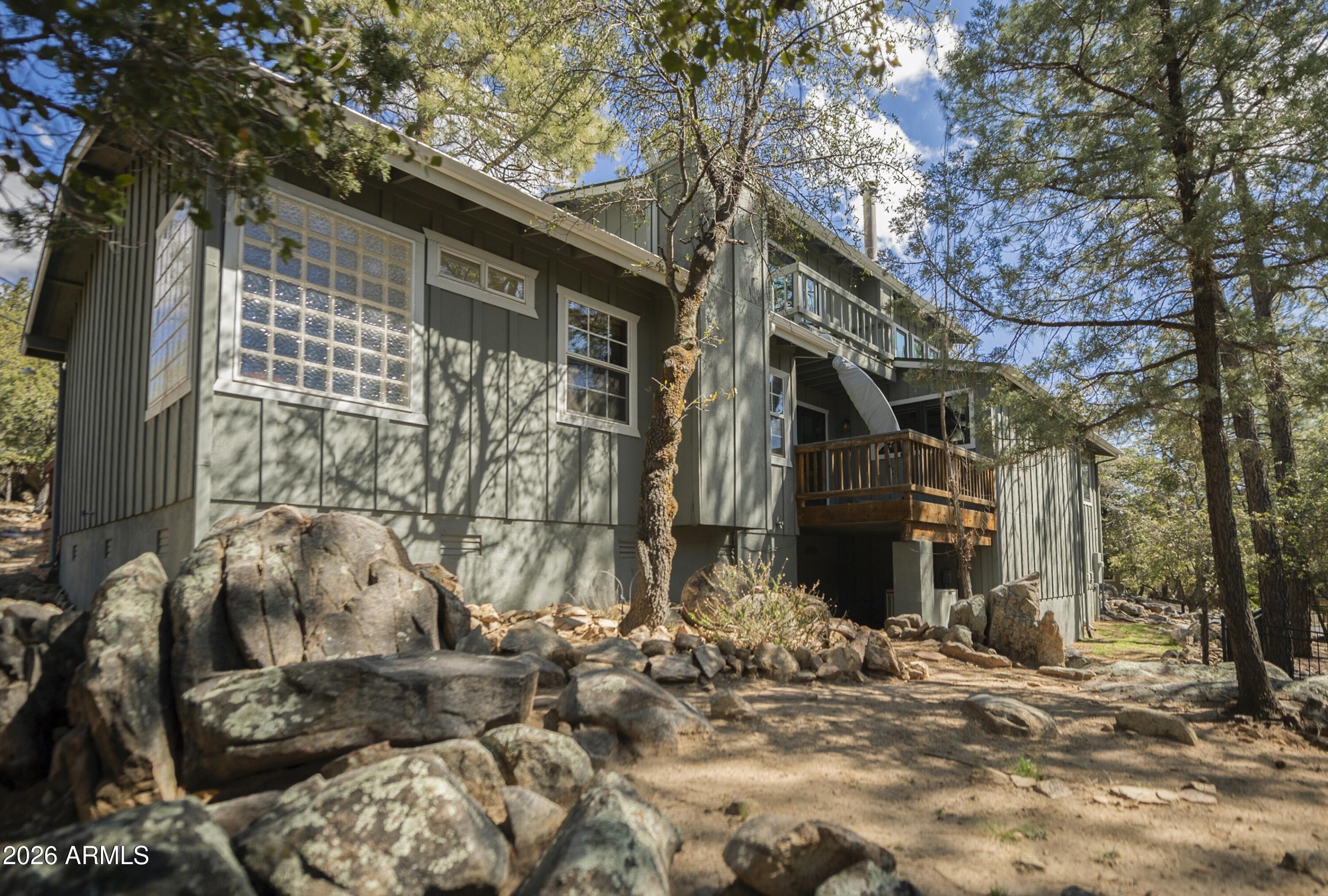 1106 E TIMBER RIDGE Road