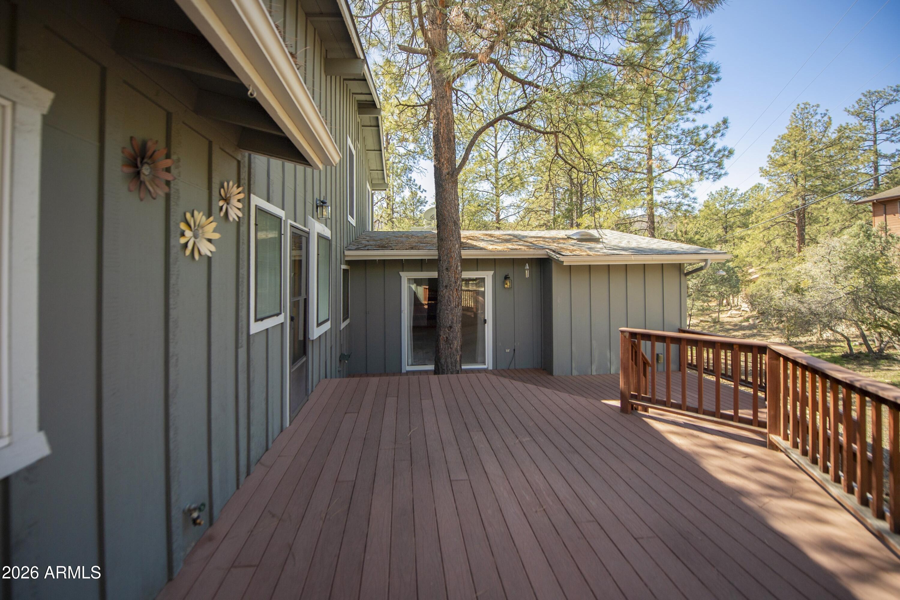 1106 E TIMBER RIDGE Road