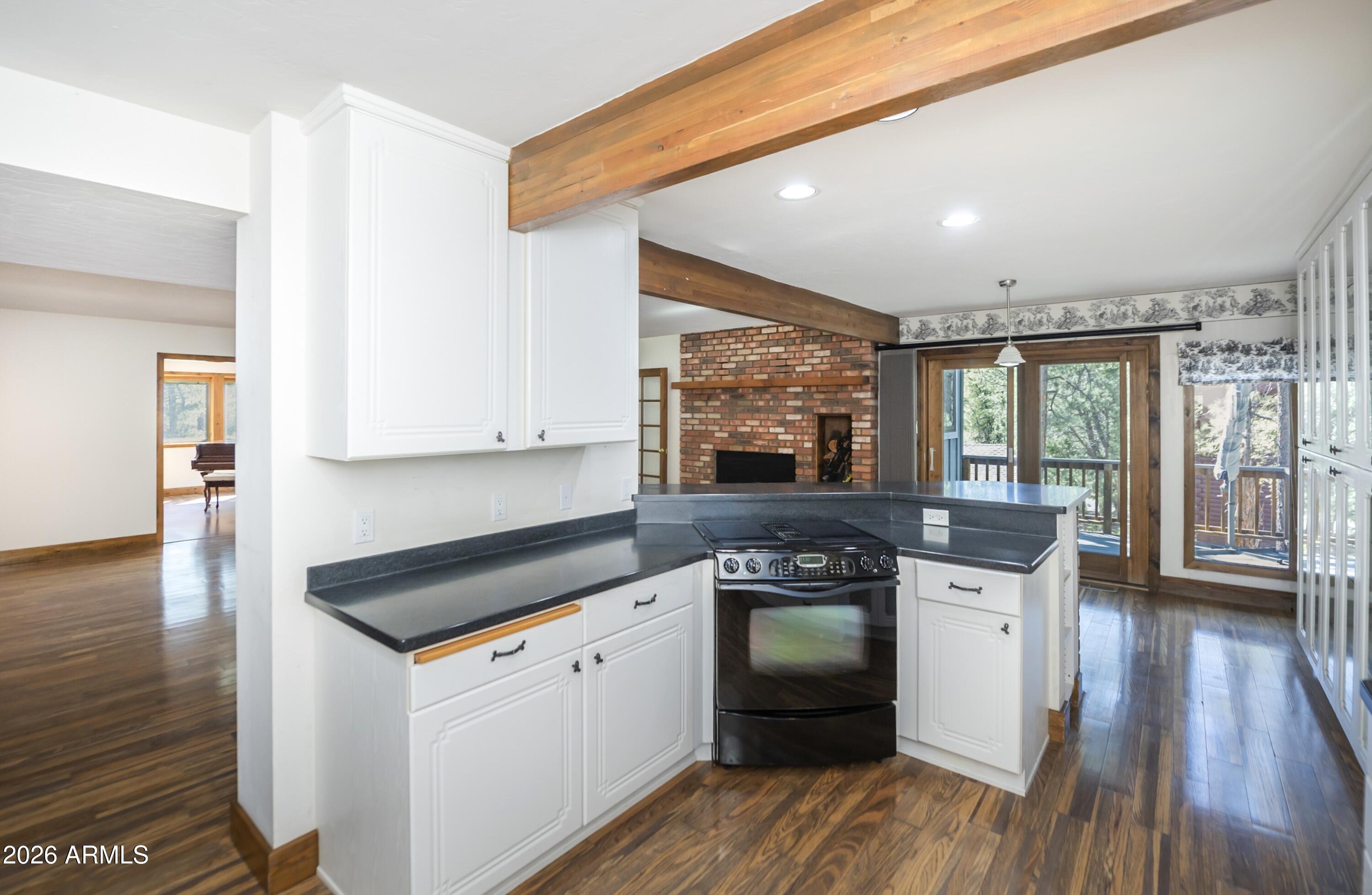 1106 E TIMBER RIDGE Road