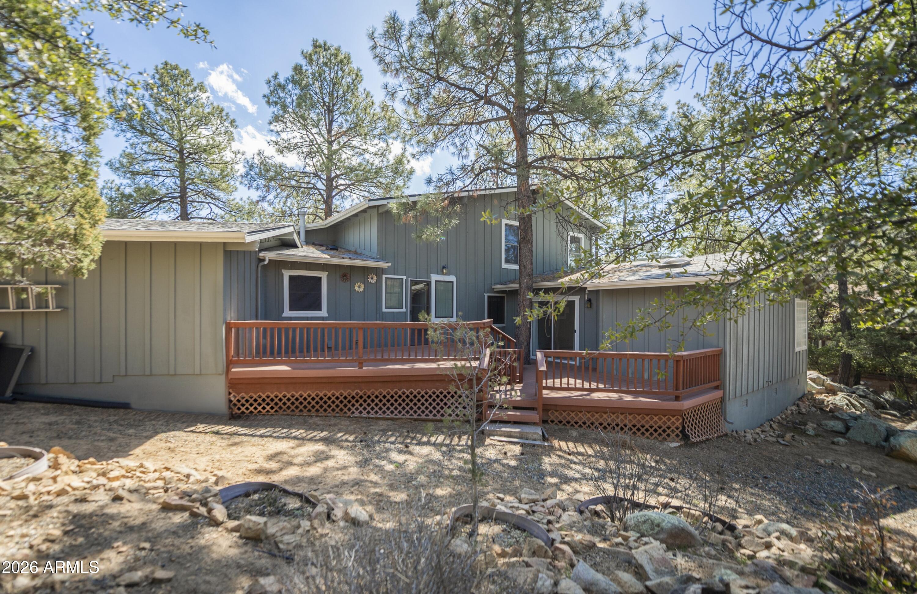 1106 E TIMBER RIDGE Road
