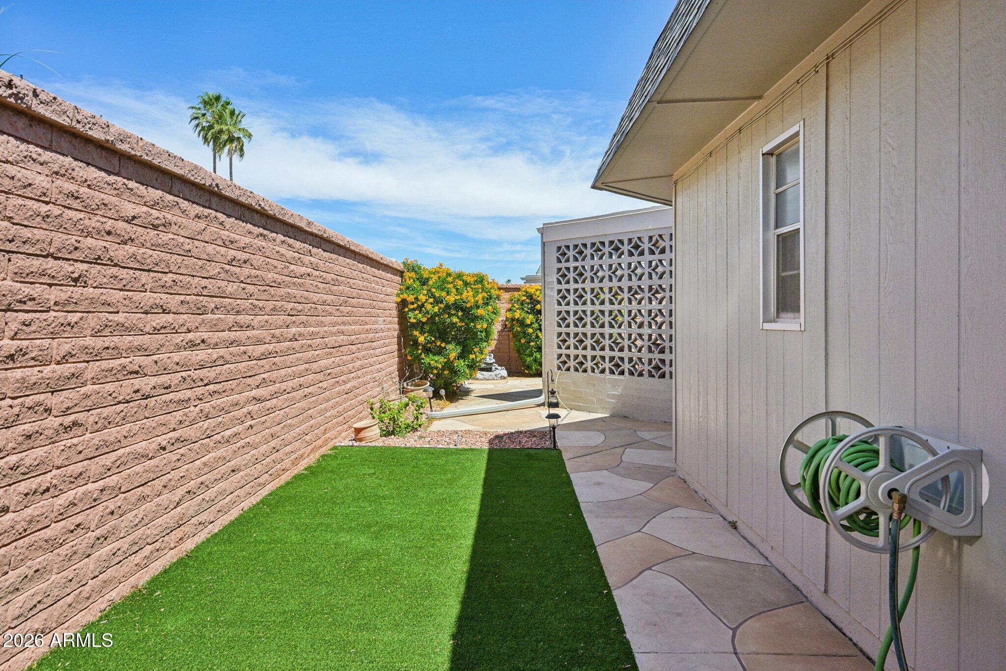 10306 W LOMA BLANCA Drive