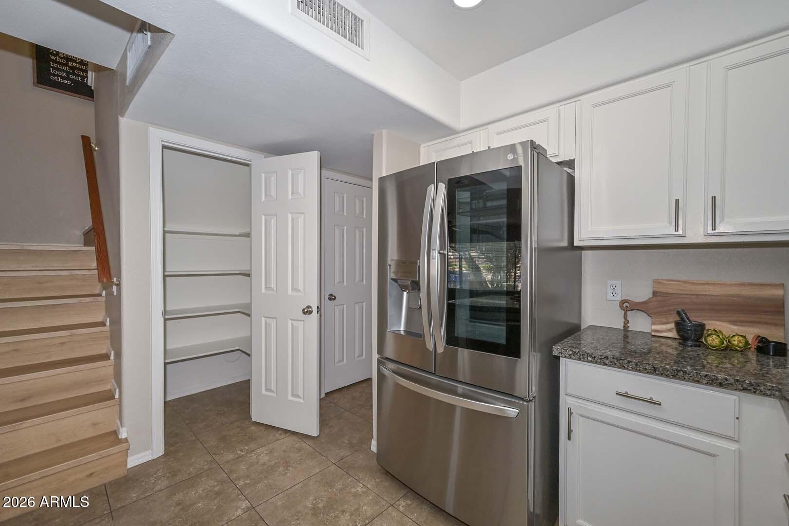 4805 E KACHINA Trail 10