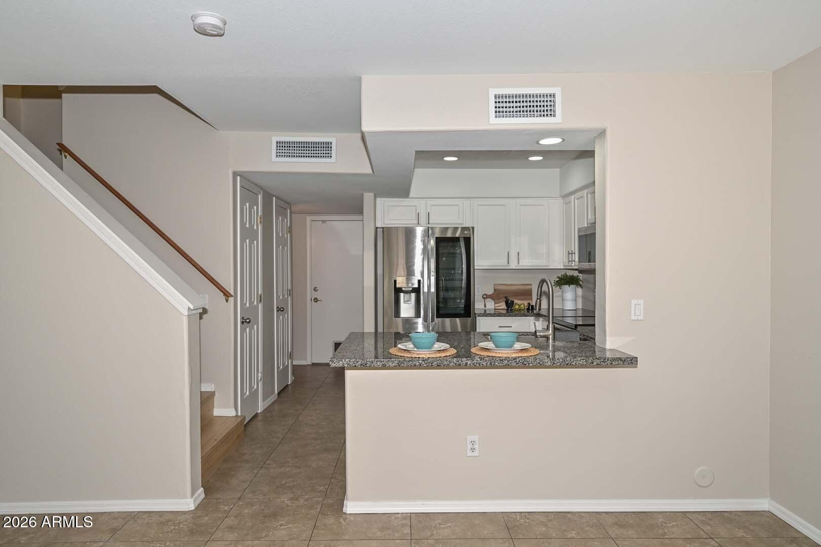 4805 E KACHINA Trail 10