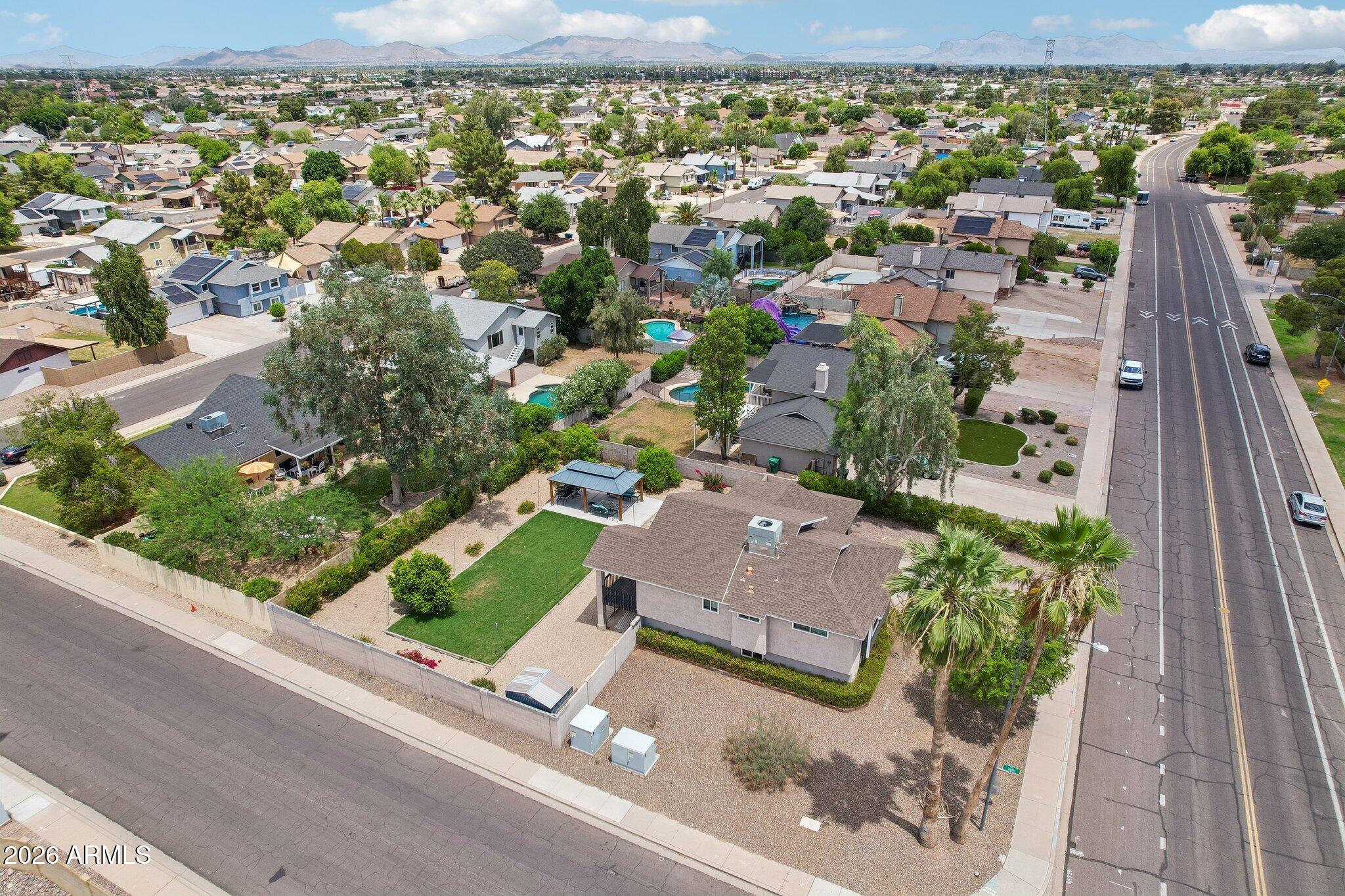 3824 E PUEBLO Avenue