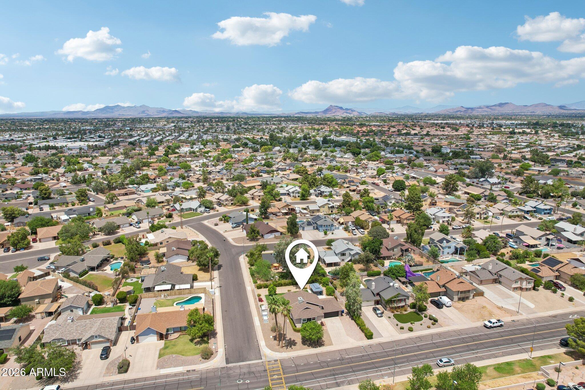 3824 E PUEBLO Avenue