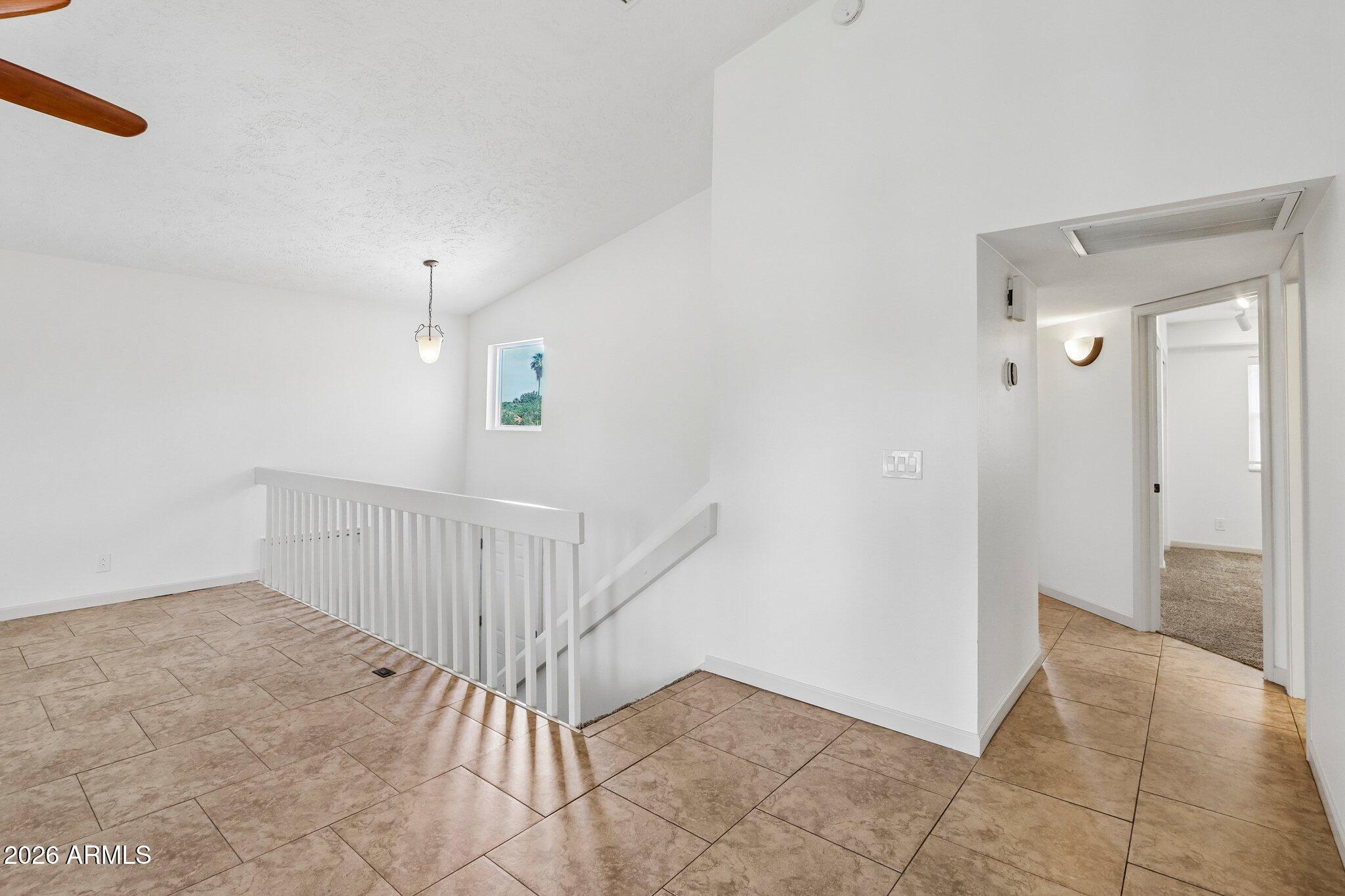 3824 E PUEBLO Avenue