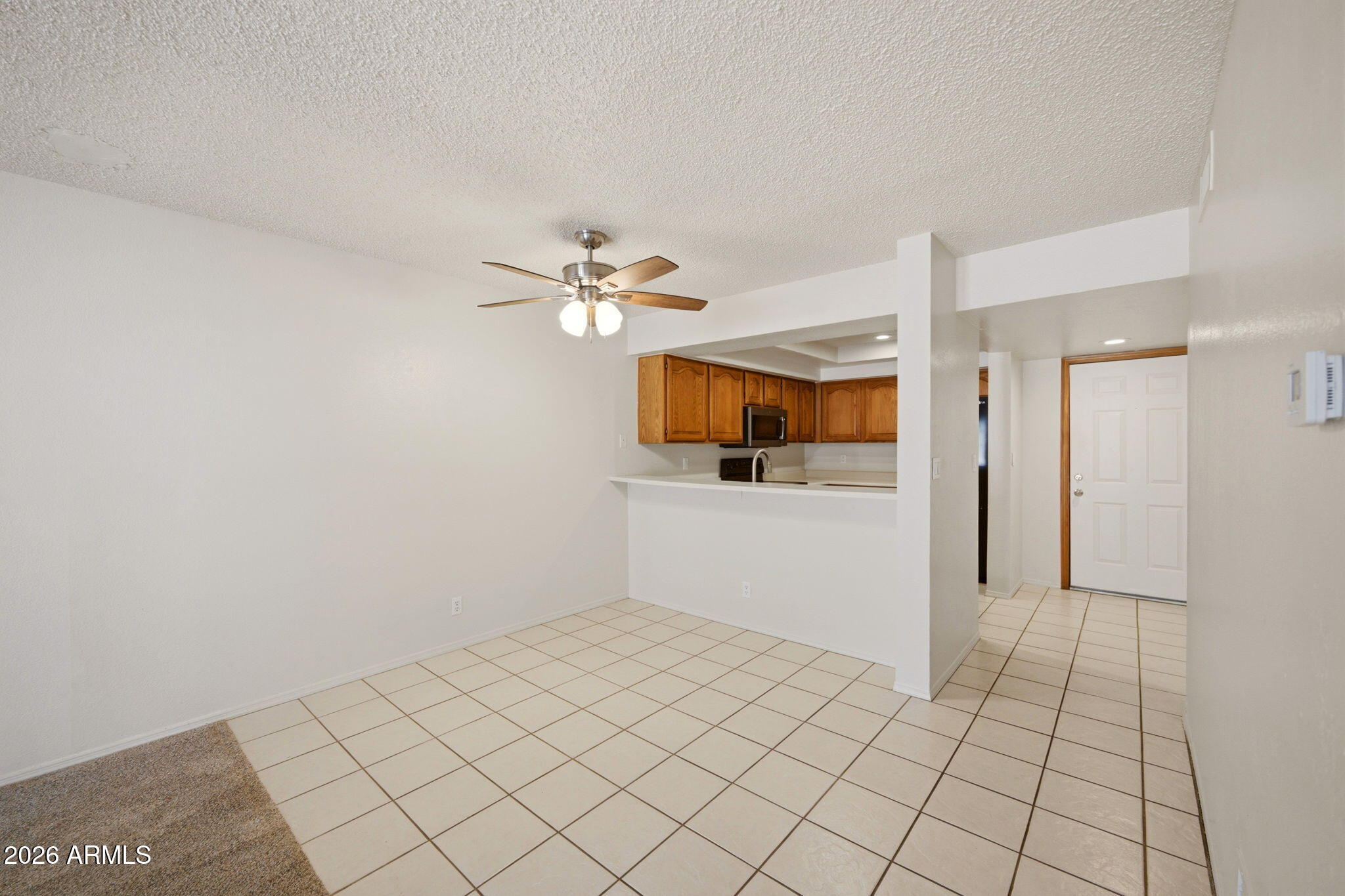 2201 W UNION HILLS Drive 123
