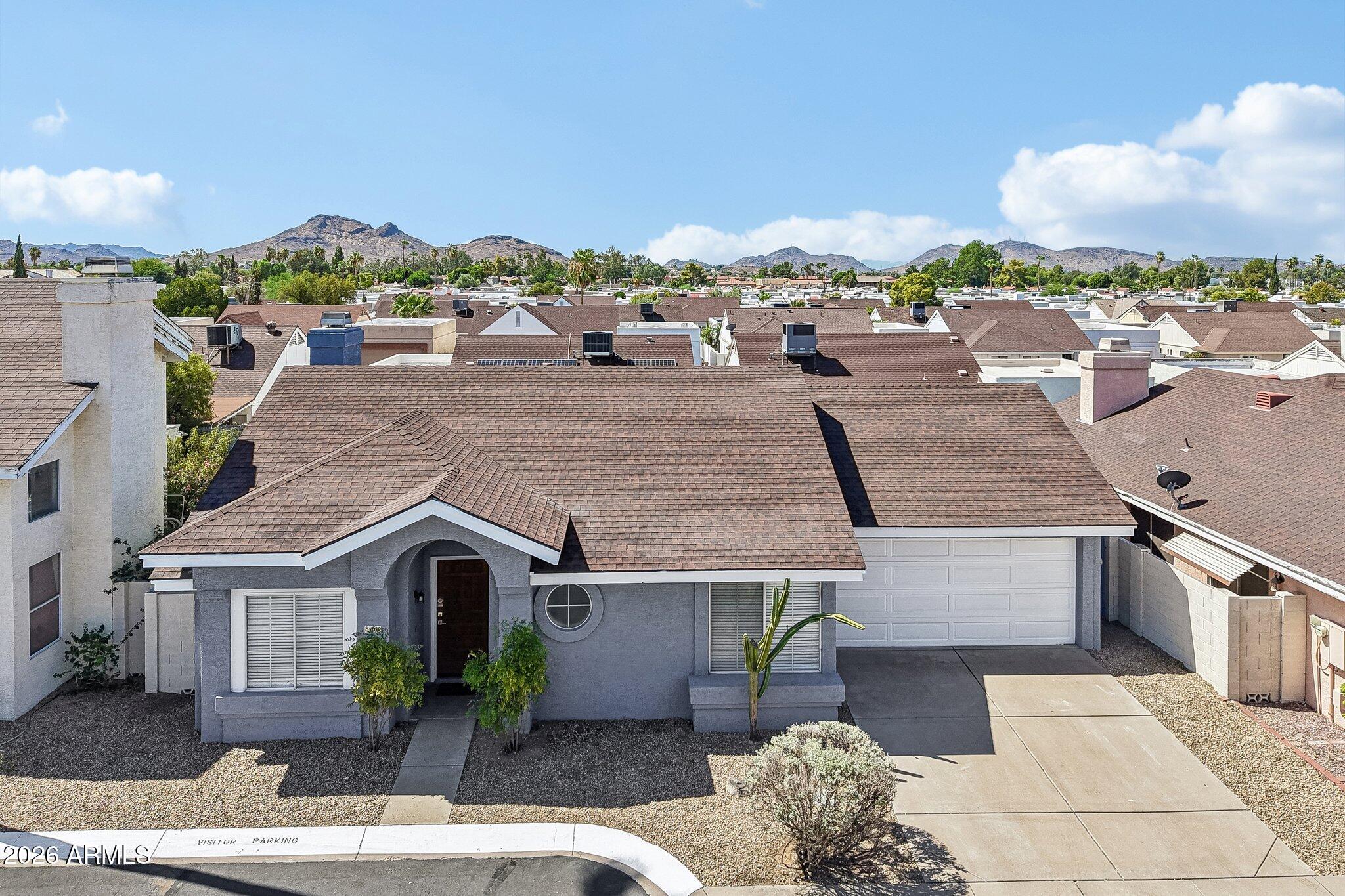 1029 E ANNETTE Drive