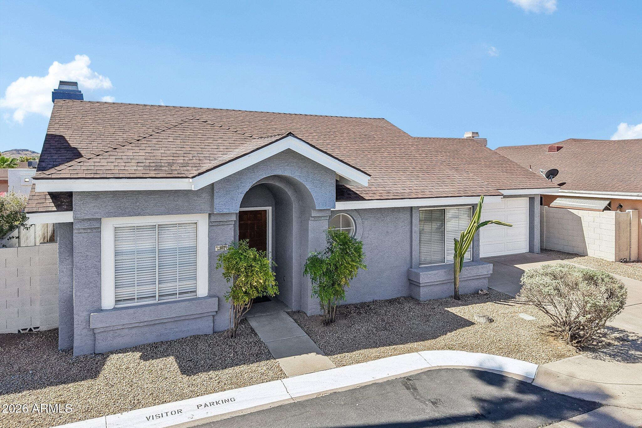 1029 E ANNETTE Drive